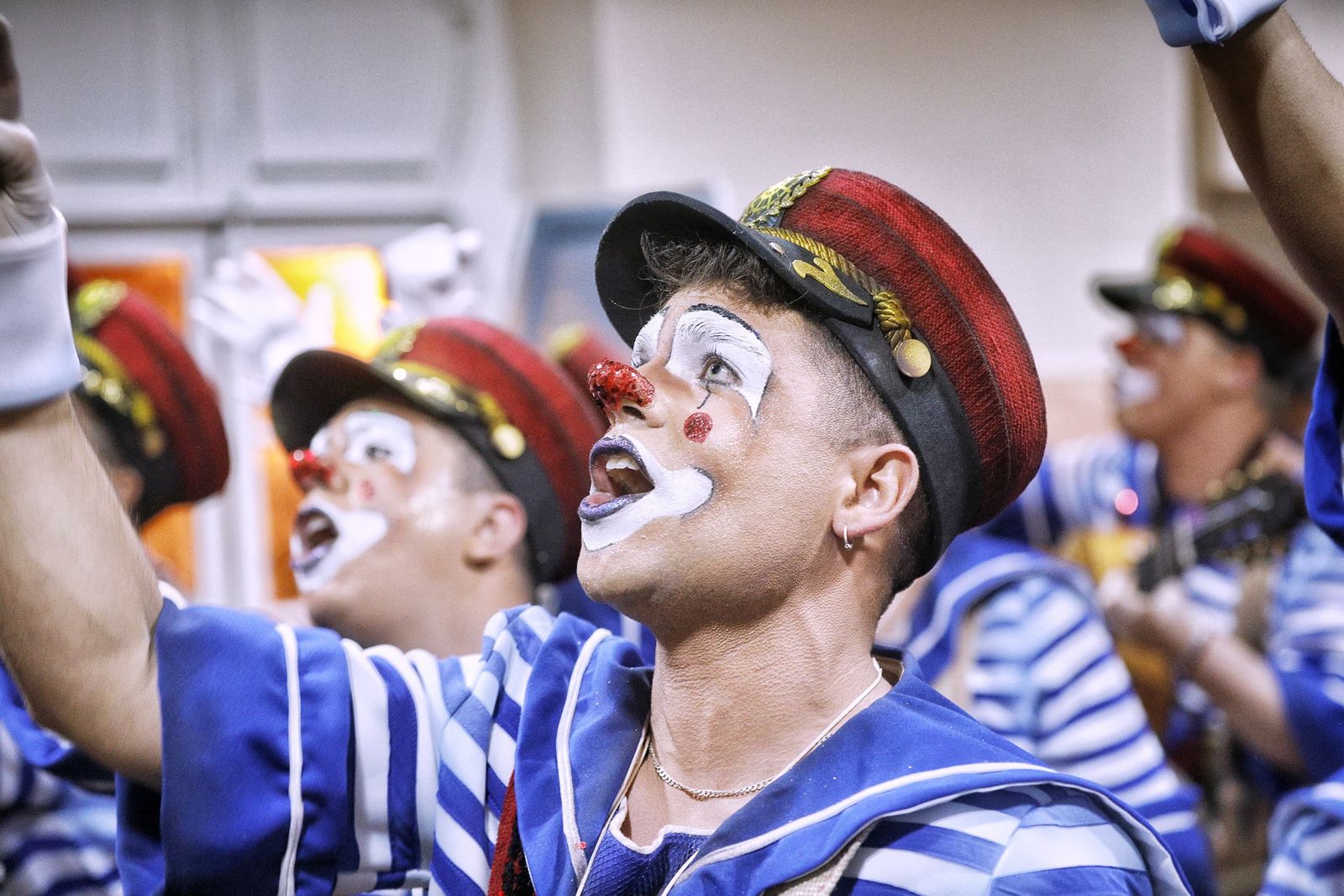 Comparsa Y seguimos cantando