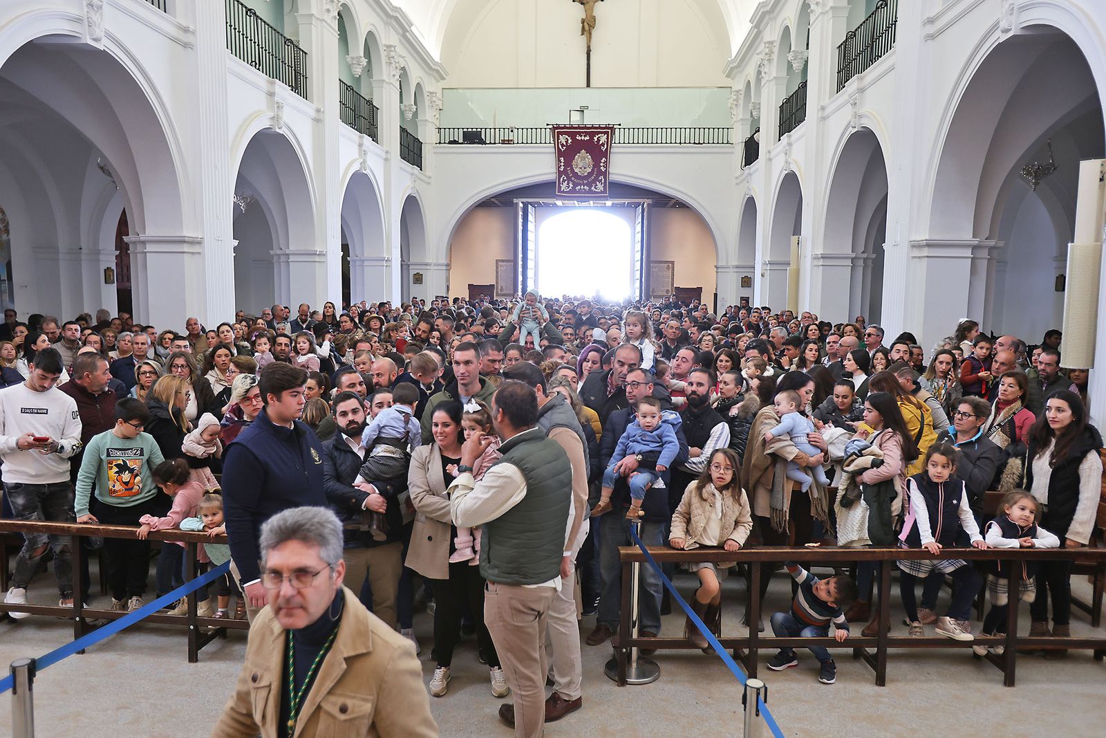 Candelaria 2024: Presentación de los niños ante la VIrgen del Rocío