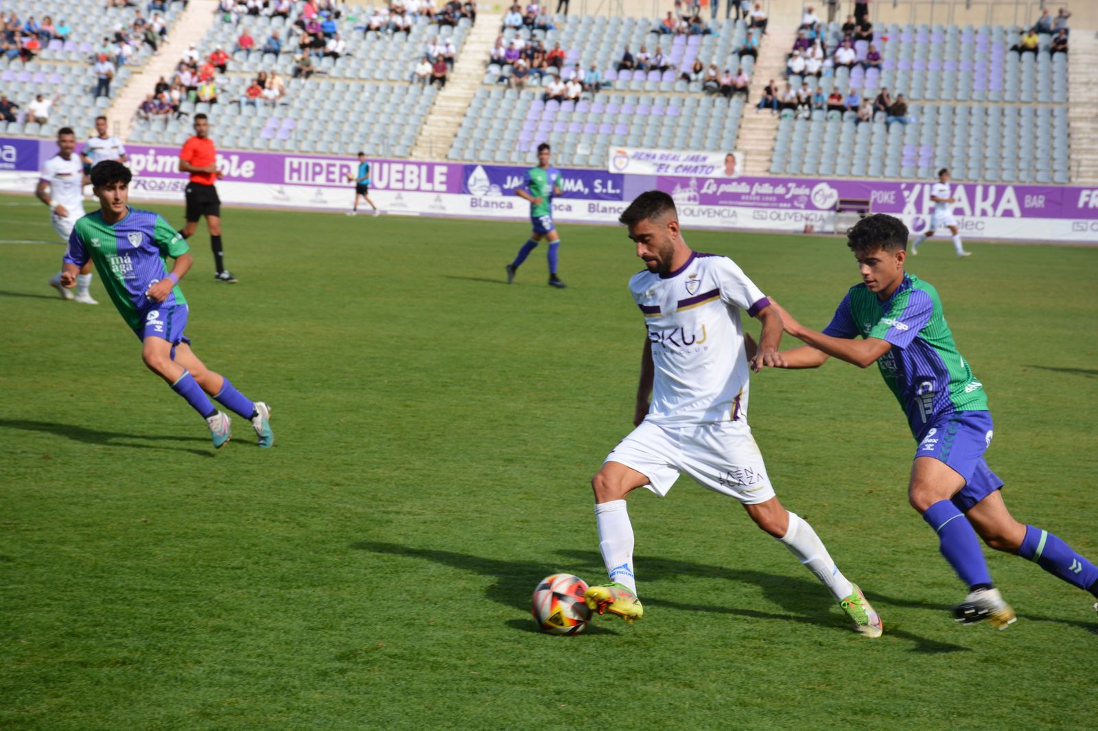 El Real Jaén llega a la Copa del Rey contra el Eldense sin convencer a la afición con su juego