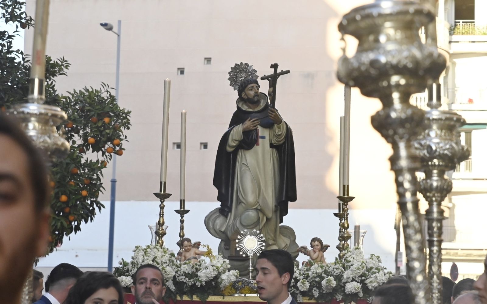 La procesión de San Juan Bautista de la Concepción de Córdoba, en imágenes