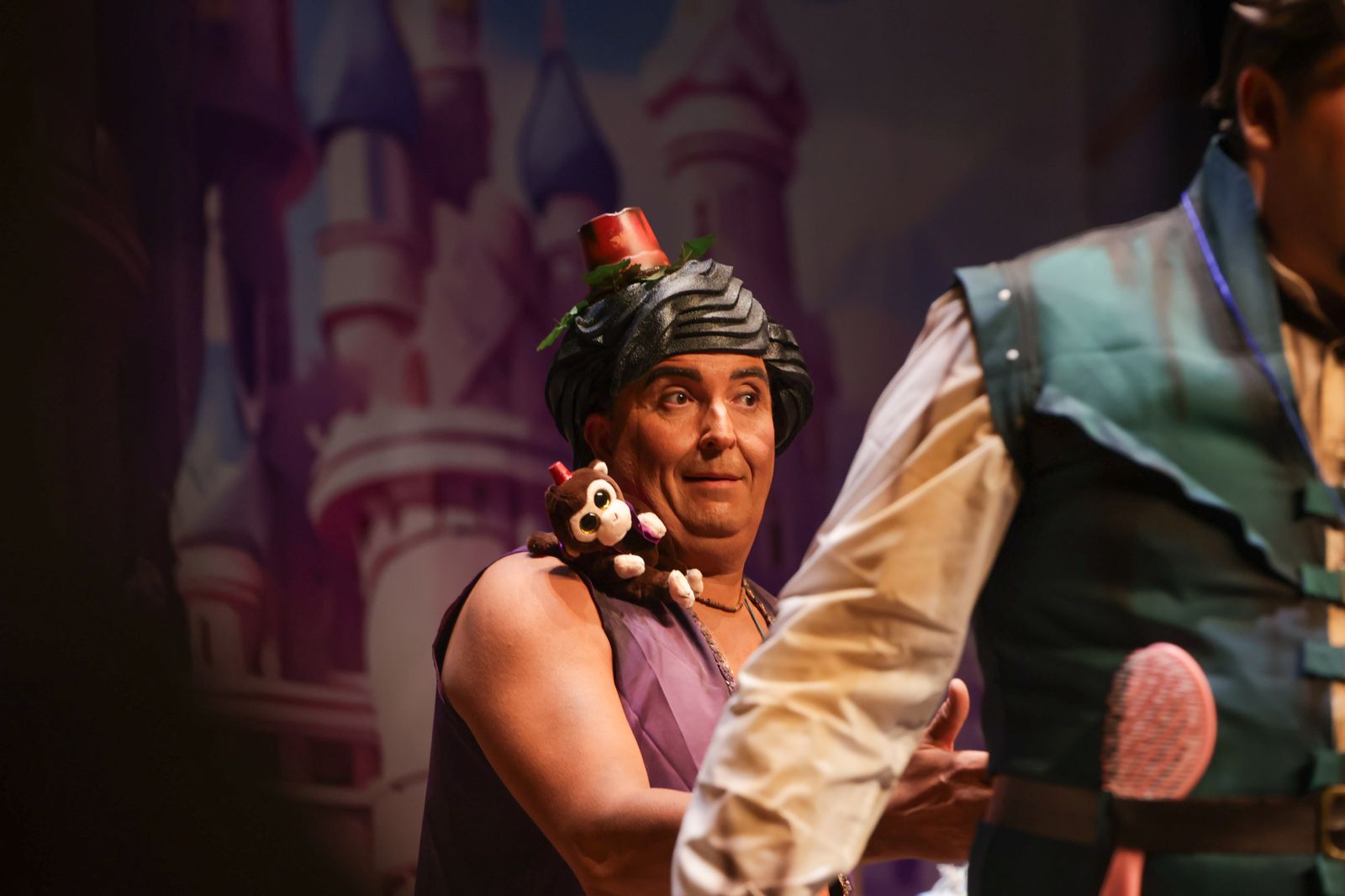 Imágenes de la actuación de la murga de Huelva "Se me acabó el cuento" en el Carnaval Colombino