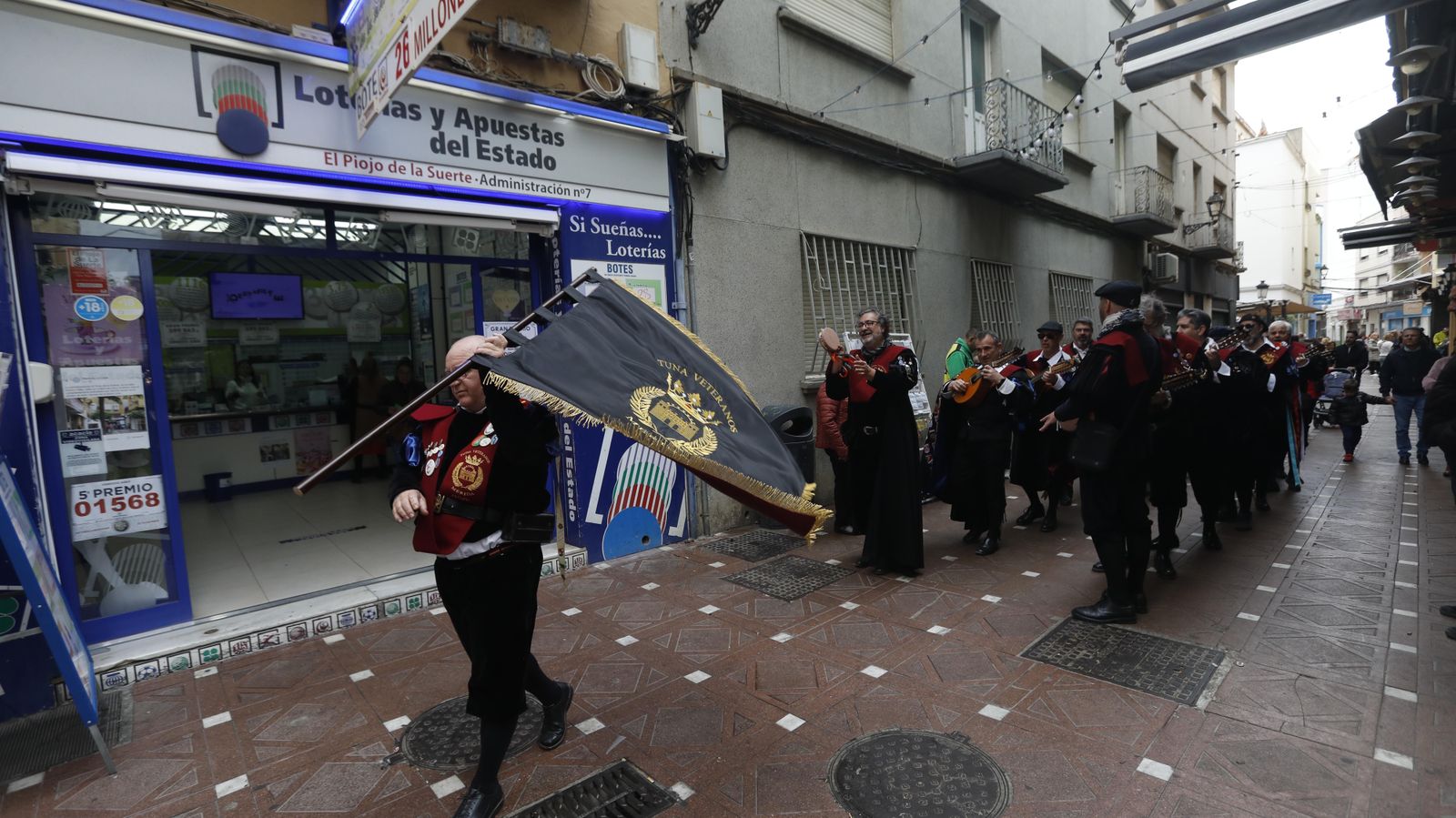 Las fotos del Pasacalles de Tunas en La Línea