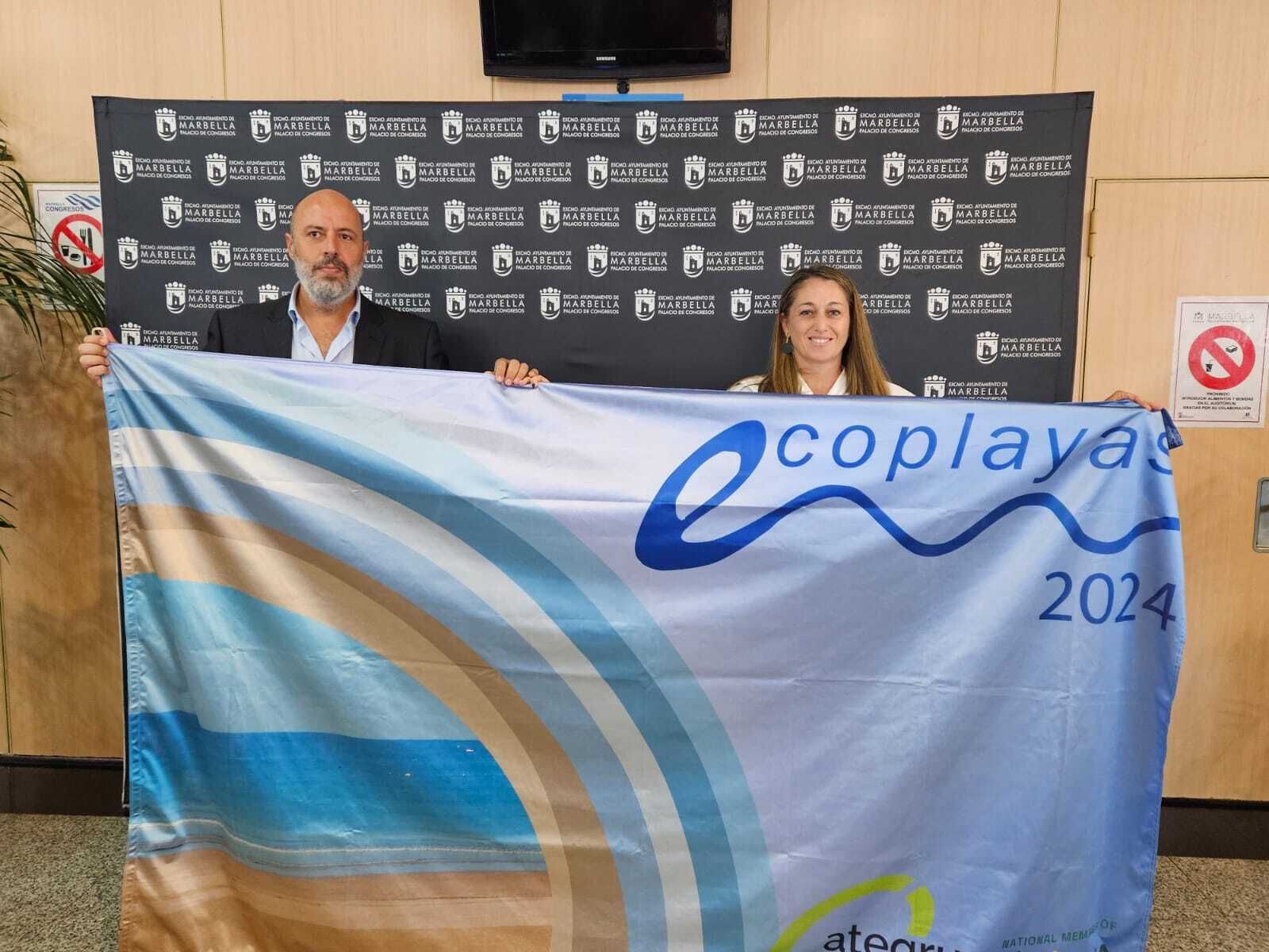 La playa Puerta del Mar de Almuñécar,  galardonada con la bandera de Ecoplayas