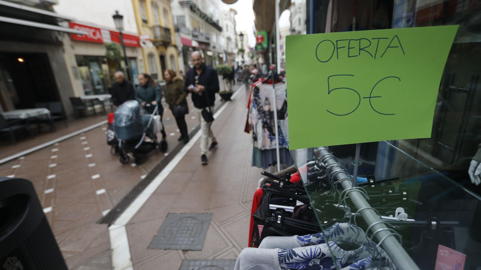 Las fotos del Outlet este sábado en La Línea