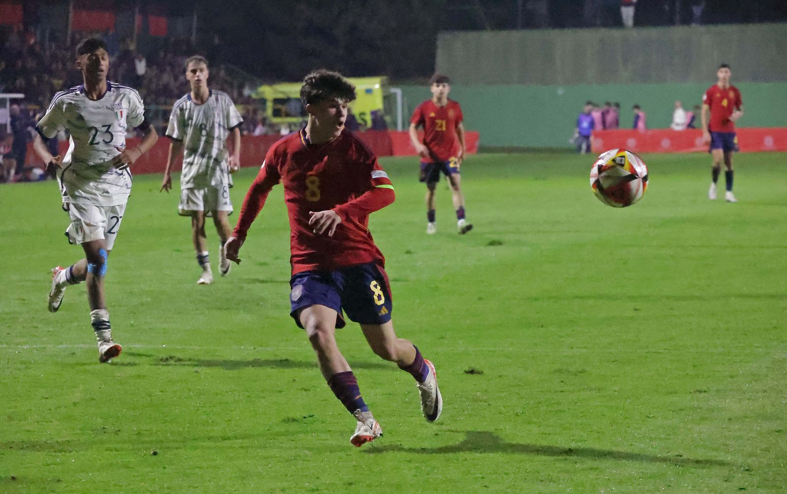 Las mejores fotos del España - Italia sub-17: Camarda, Oyono, Iago y Reyes en Los Barrios