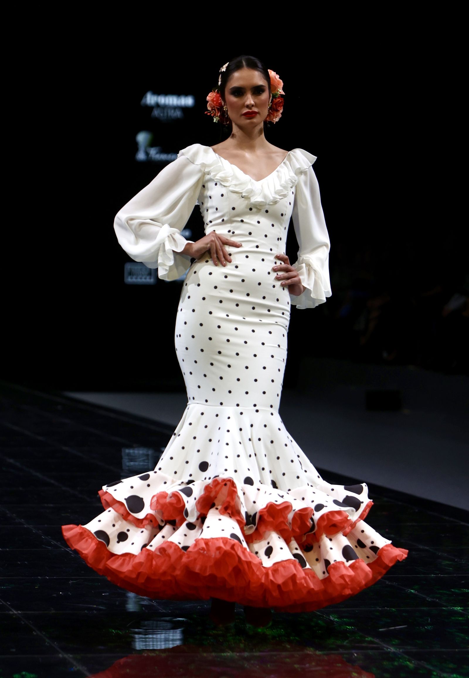 Desfile de Leticia Lorenzo en SIMOF, todas las fotos