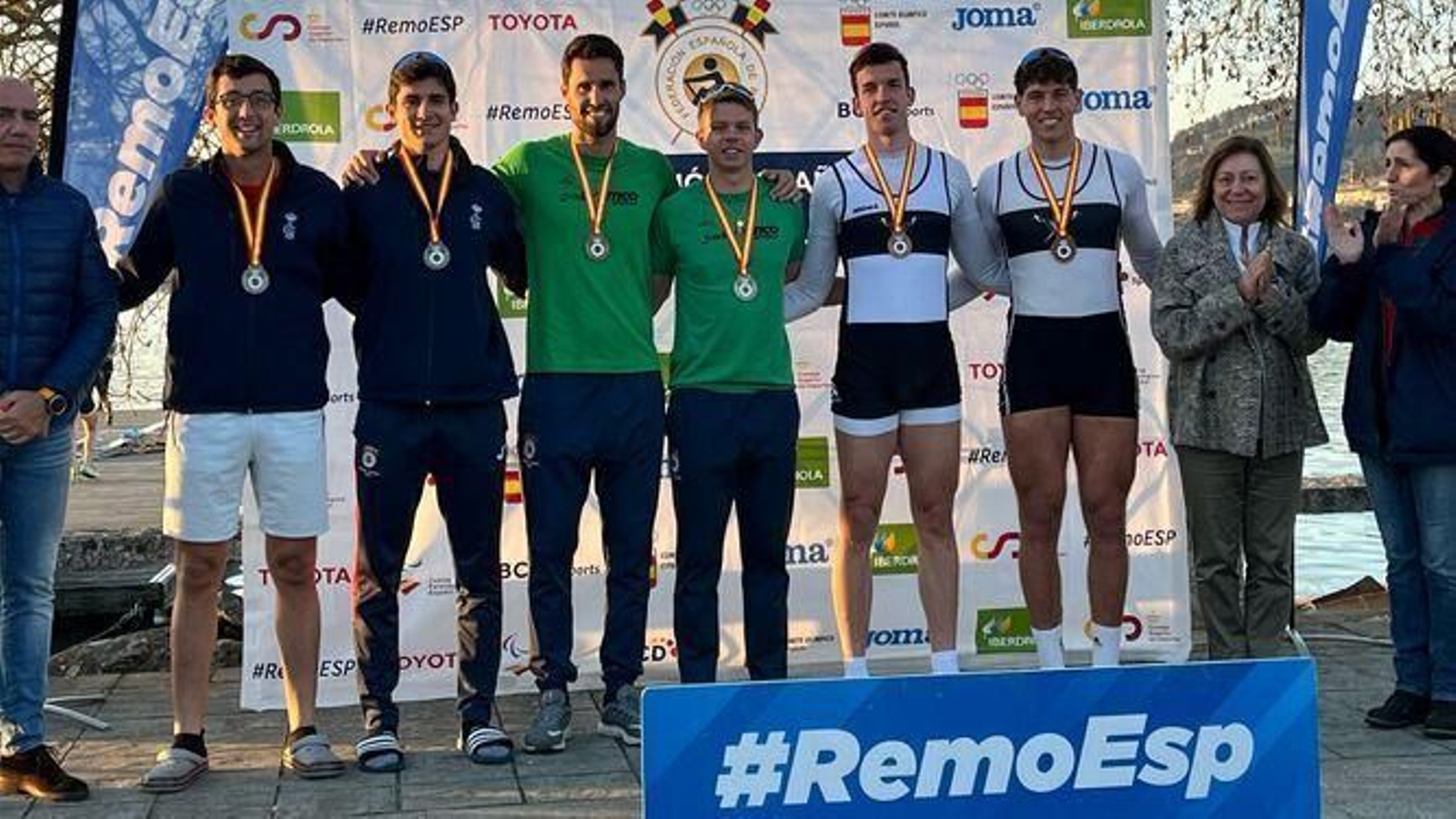 Jaime Canalejo y Jorge Knabe lideran un podio de dos sin en el que también están Alejandro Vera y Juan Miguel Palomino, todos ellos sevillanos.