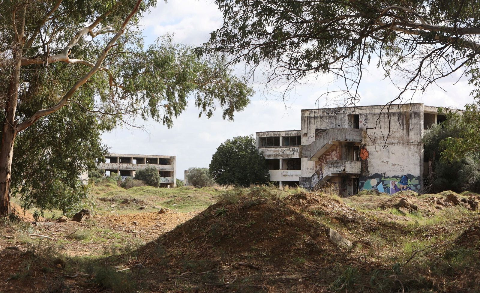 Los terrenos de la antigua Base de San Pablo se han barajado como lugar de acogida de los migrantes