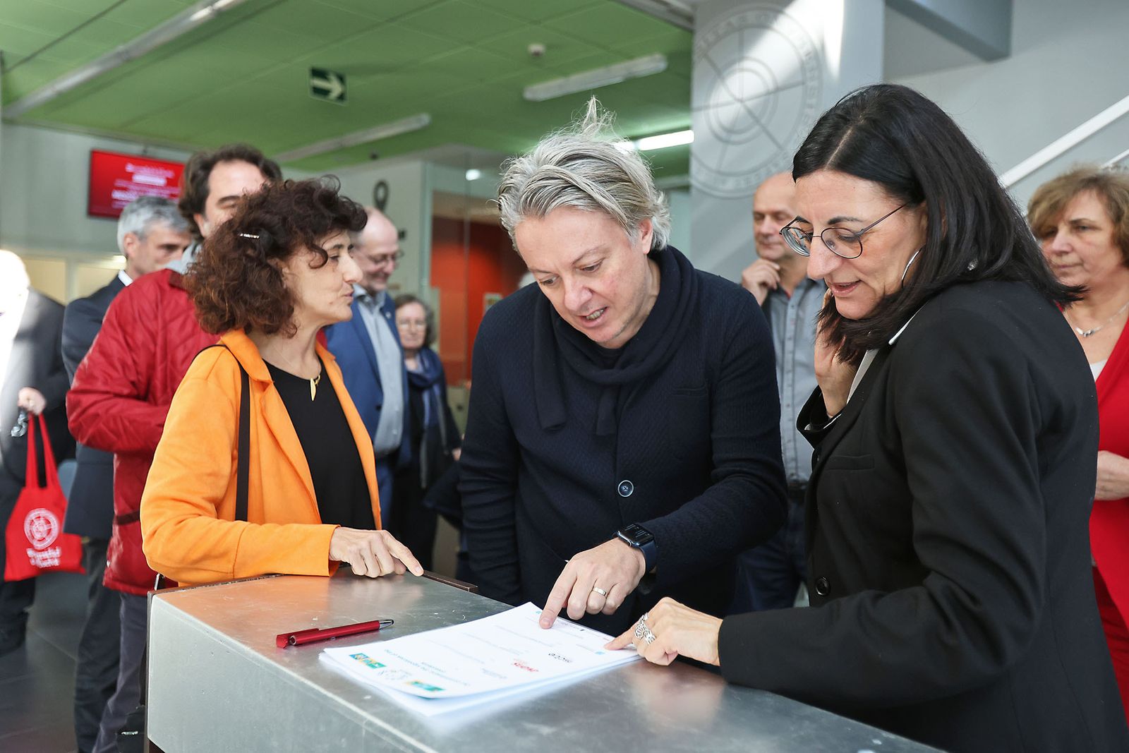 Imágenes de la firma de la Alianza Universitaria Europea PIONEER en Huelva