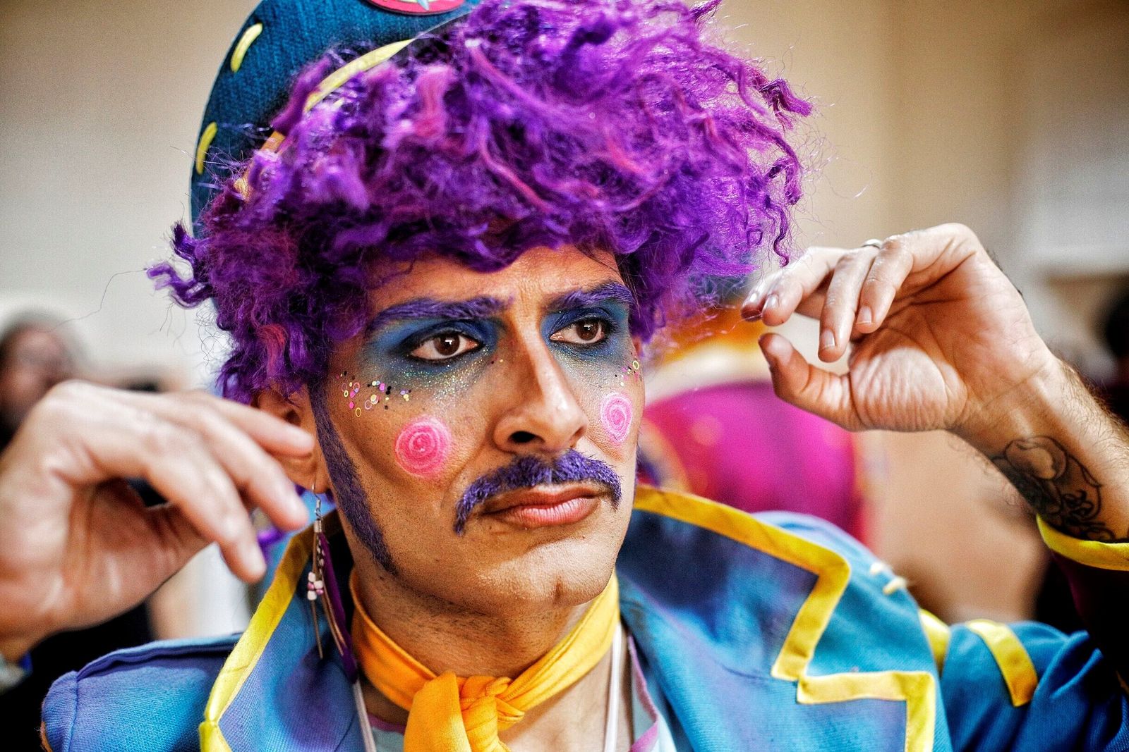 Comparsa 'Los colgaos'en camerinos