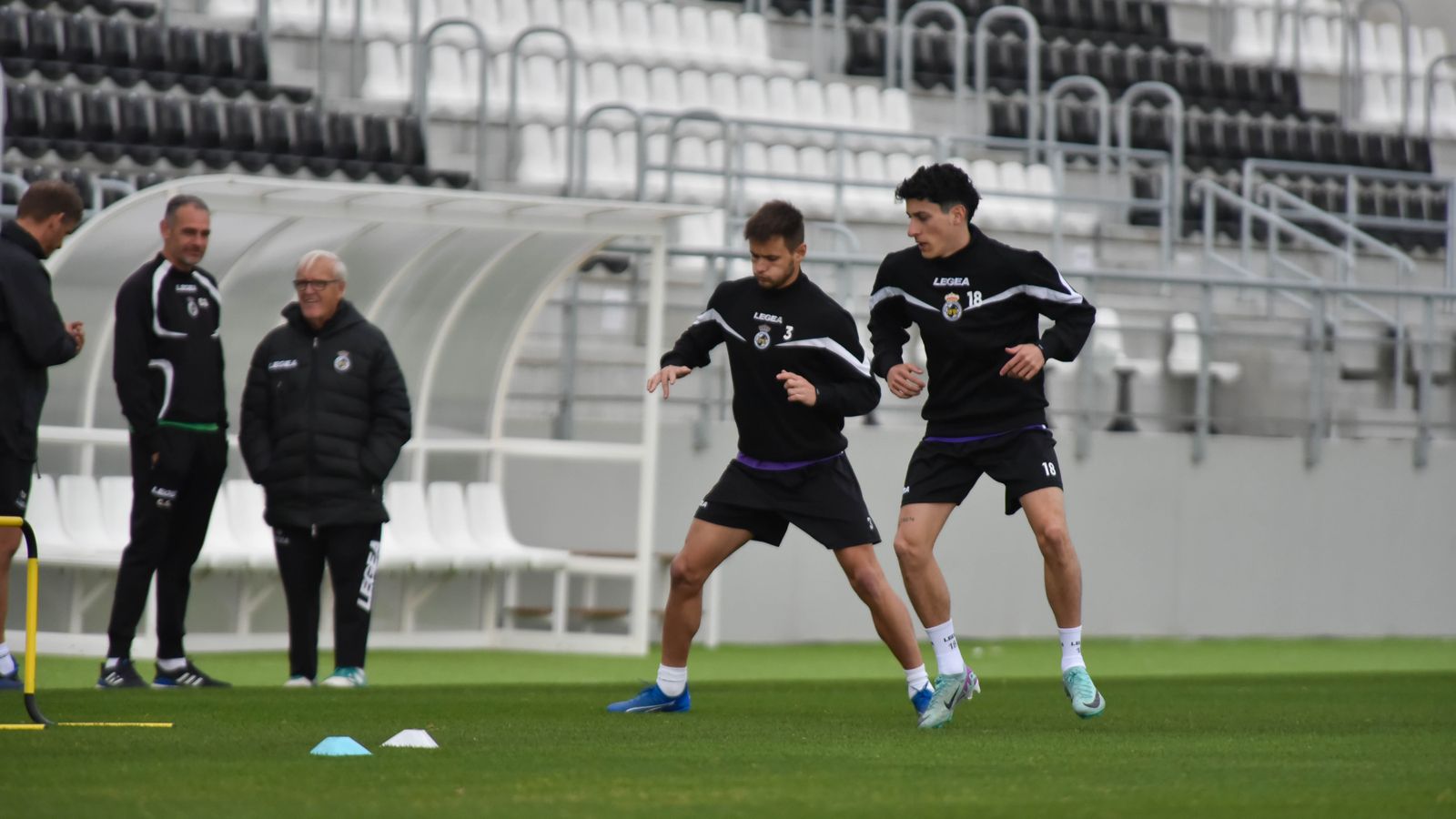 Las fotos del primer entrenamiento de Moi Parra con la Balona