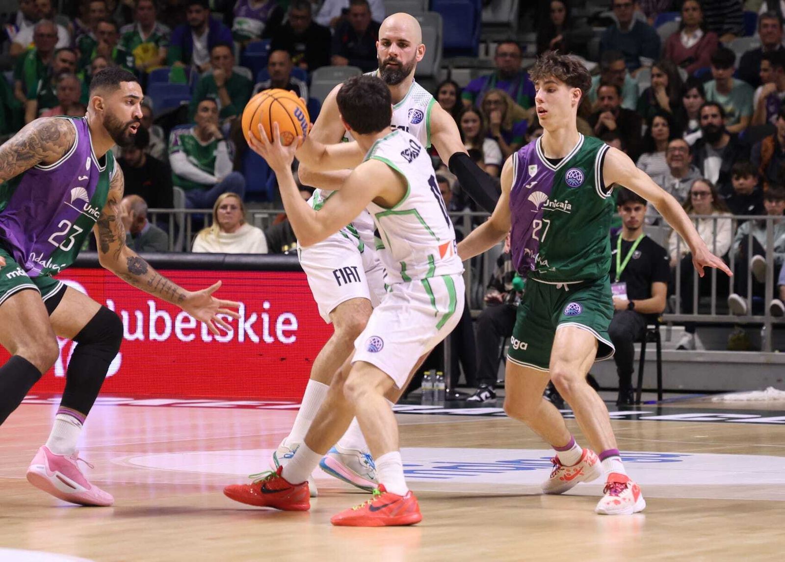 El Unicaja - Tofas Bursa, en fotos