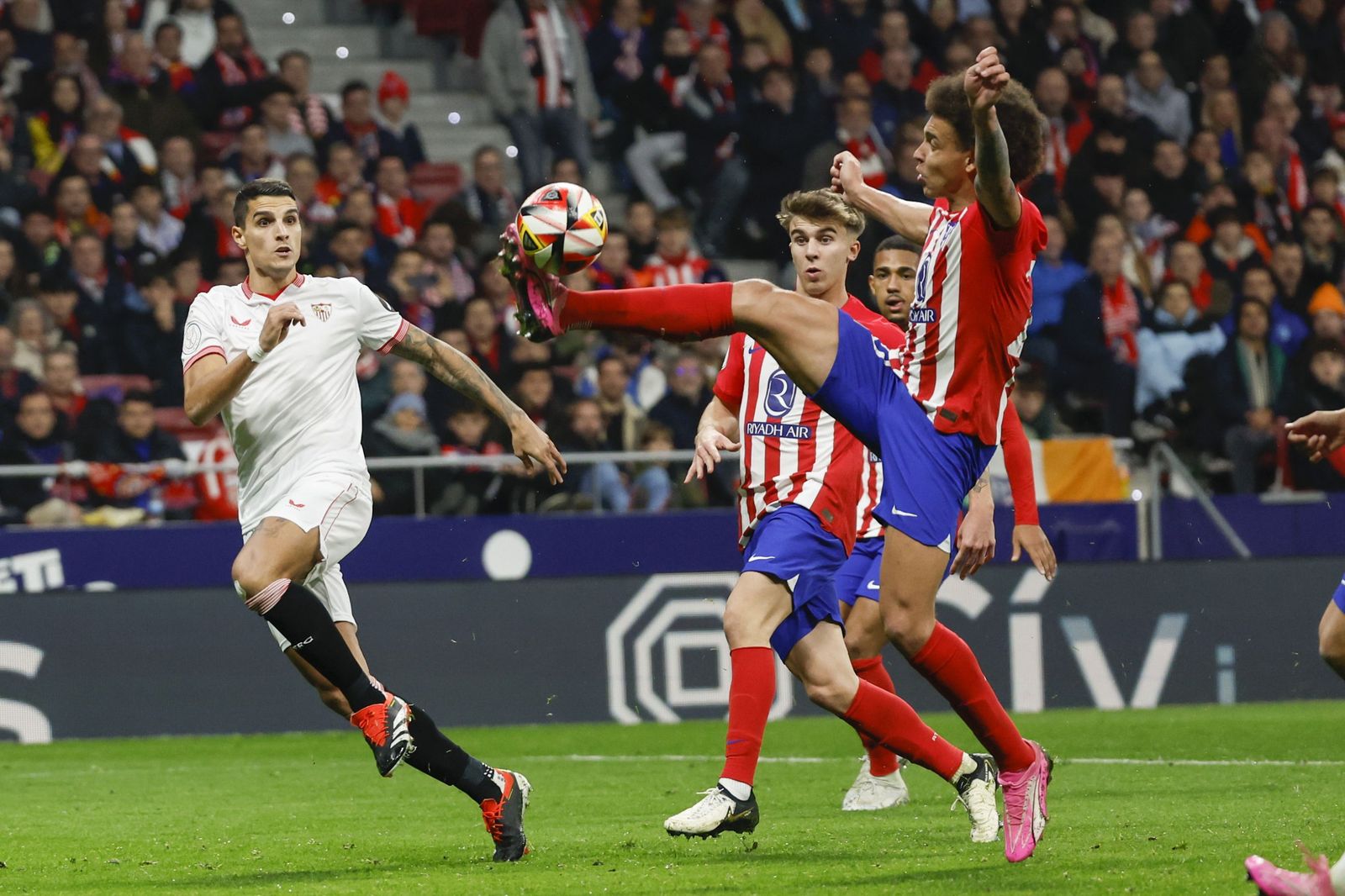 Las fotos del Atlético de Madrid - Sevilla en cuartos de la Copa del Rey