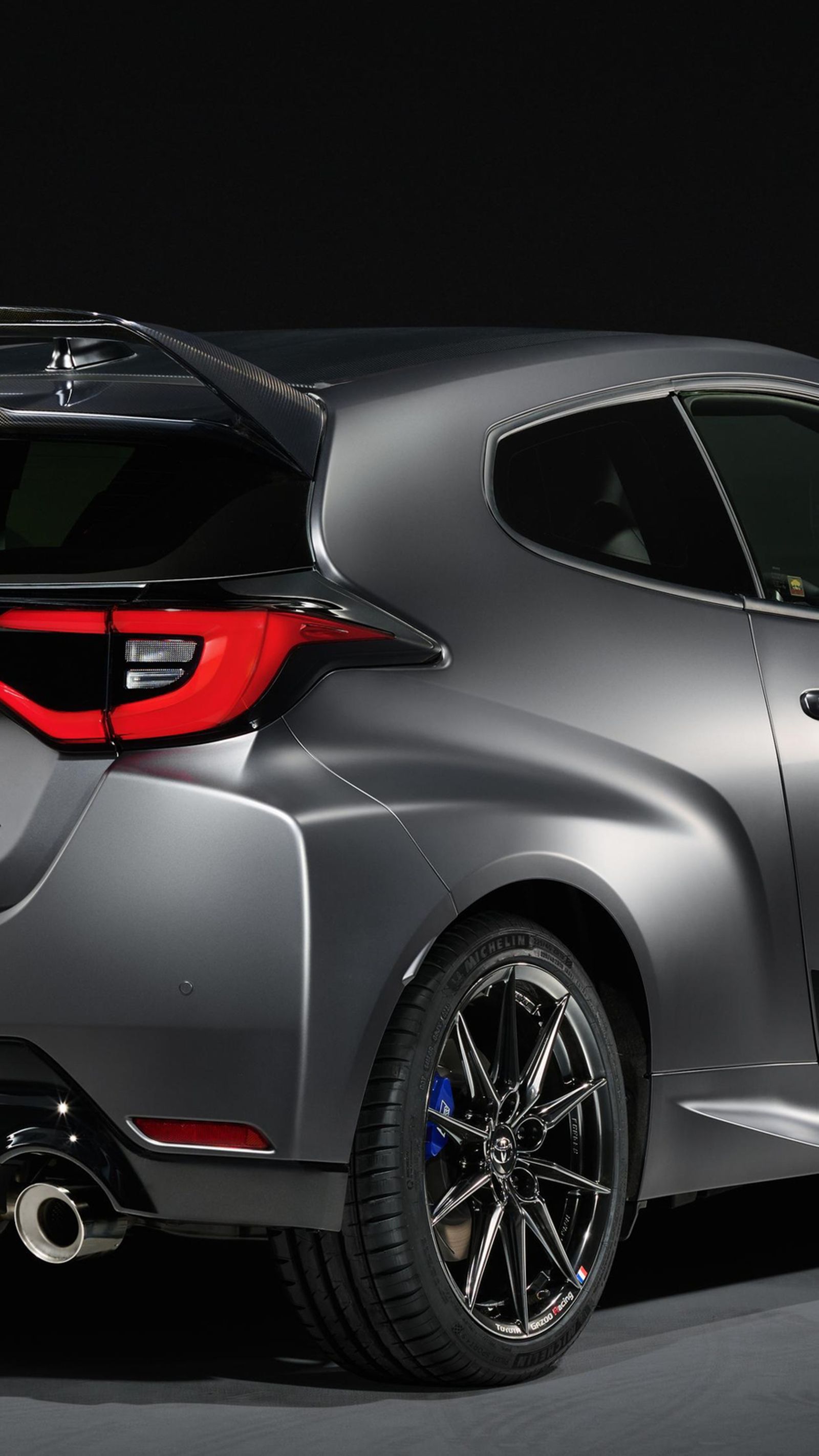 Cada una de las dos ediciones especiales tiene una decoración ligeramente diferente, así como recursos técnicos diferenciados.