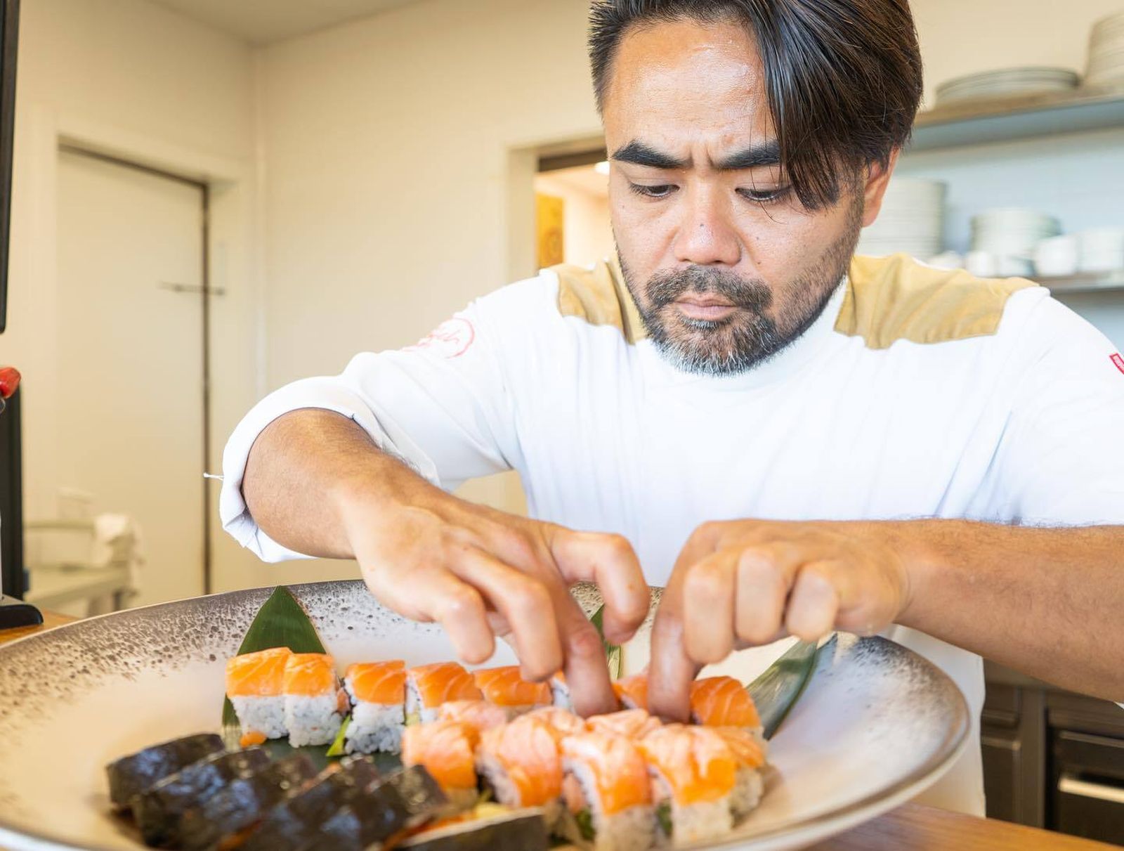 MIguel Nagamine, el chef de The Japo,  cuida con esmero cada una de sus creaciones.