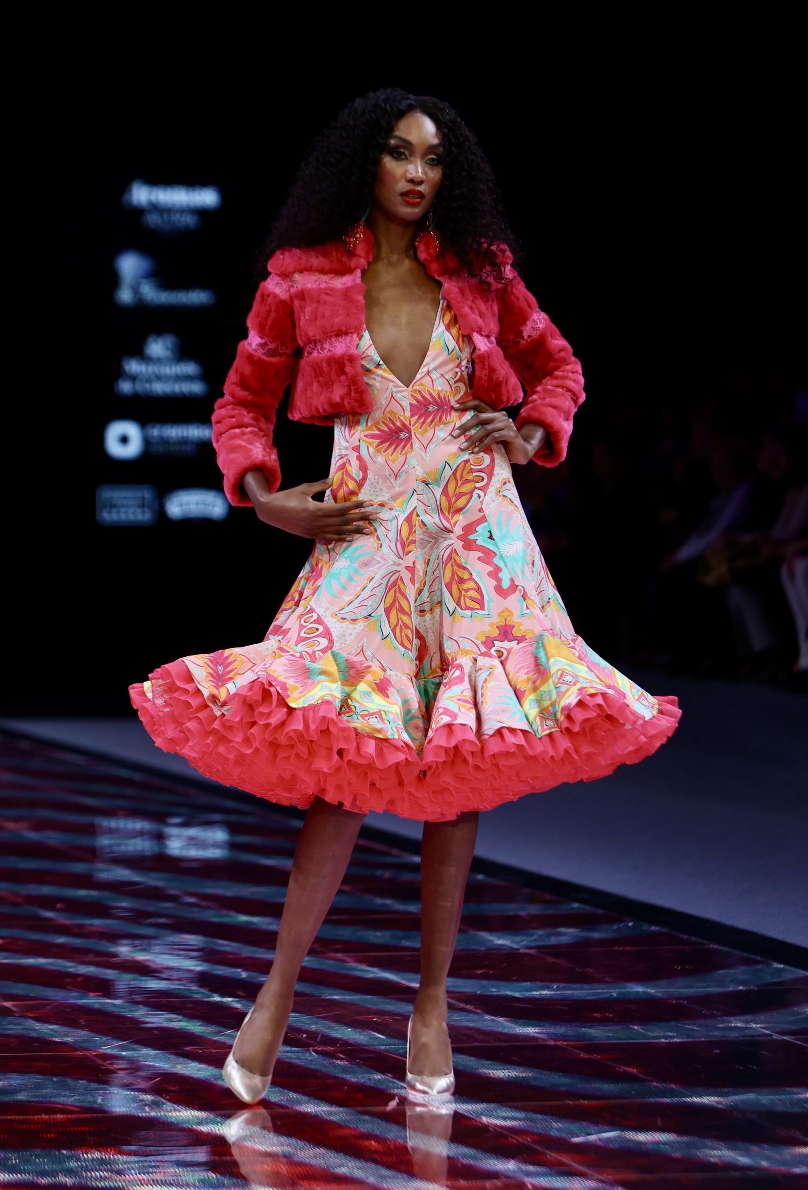 Desfile de Sergey & Tapiju SIMOF, todas las fotos