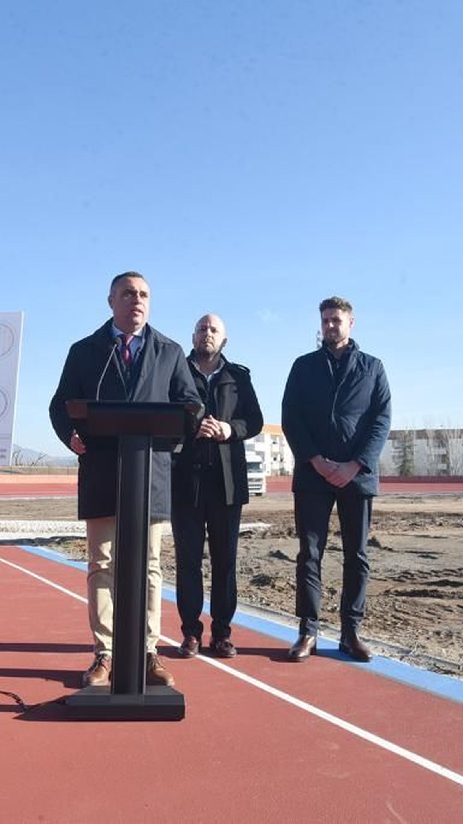 El presidente de la Diputación de Granada, Francisco Rodríguez, en la presentación de las obras