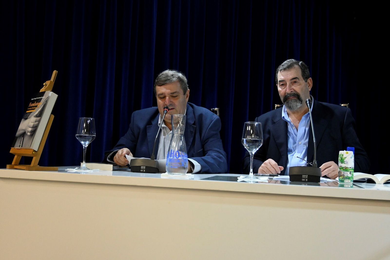 Presentación del libro 'Cuando el fandango voló' del periodista Miguel Ángel Fernández.