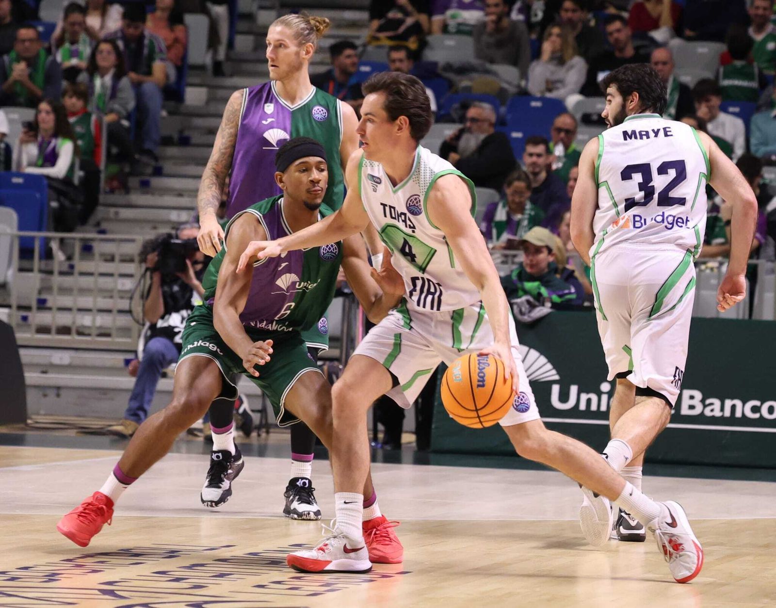 El Unicaja - Tofas Bursa, en fotos