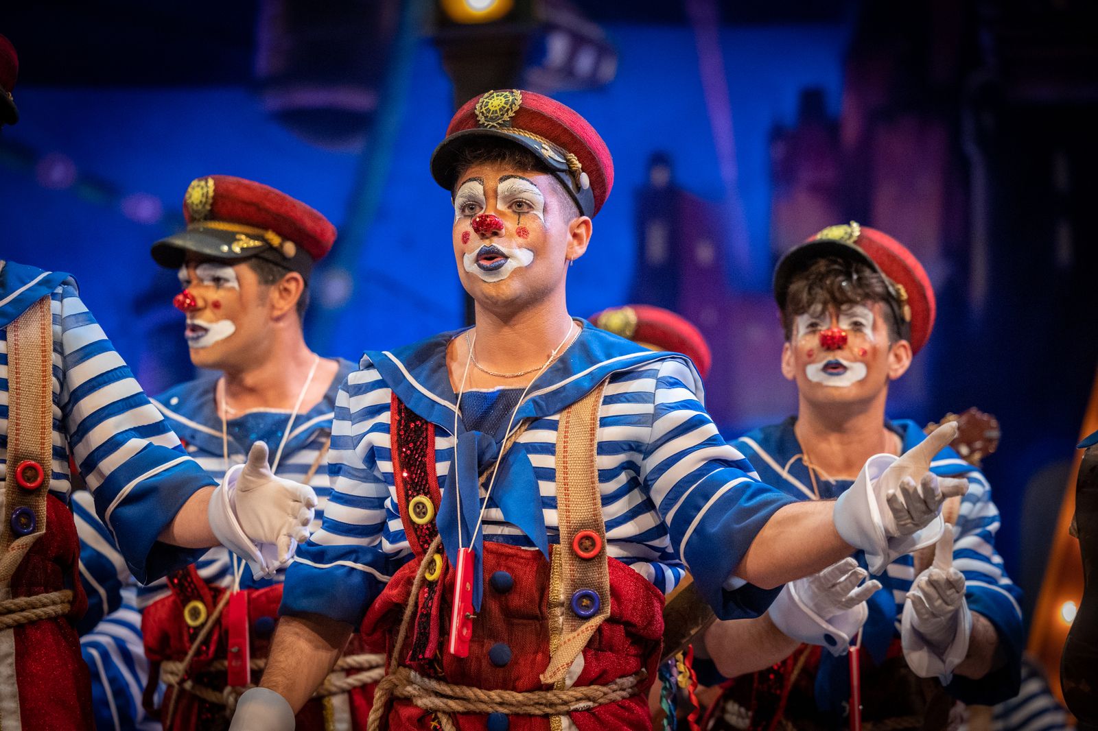 Comparsa Y seguimos cantando