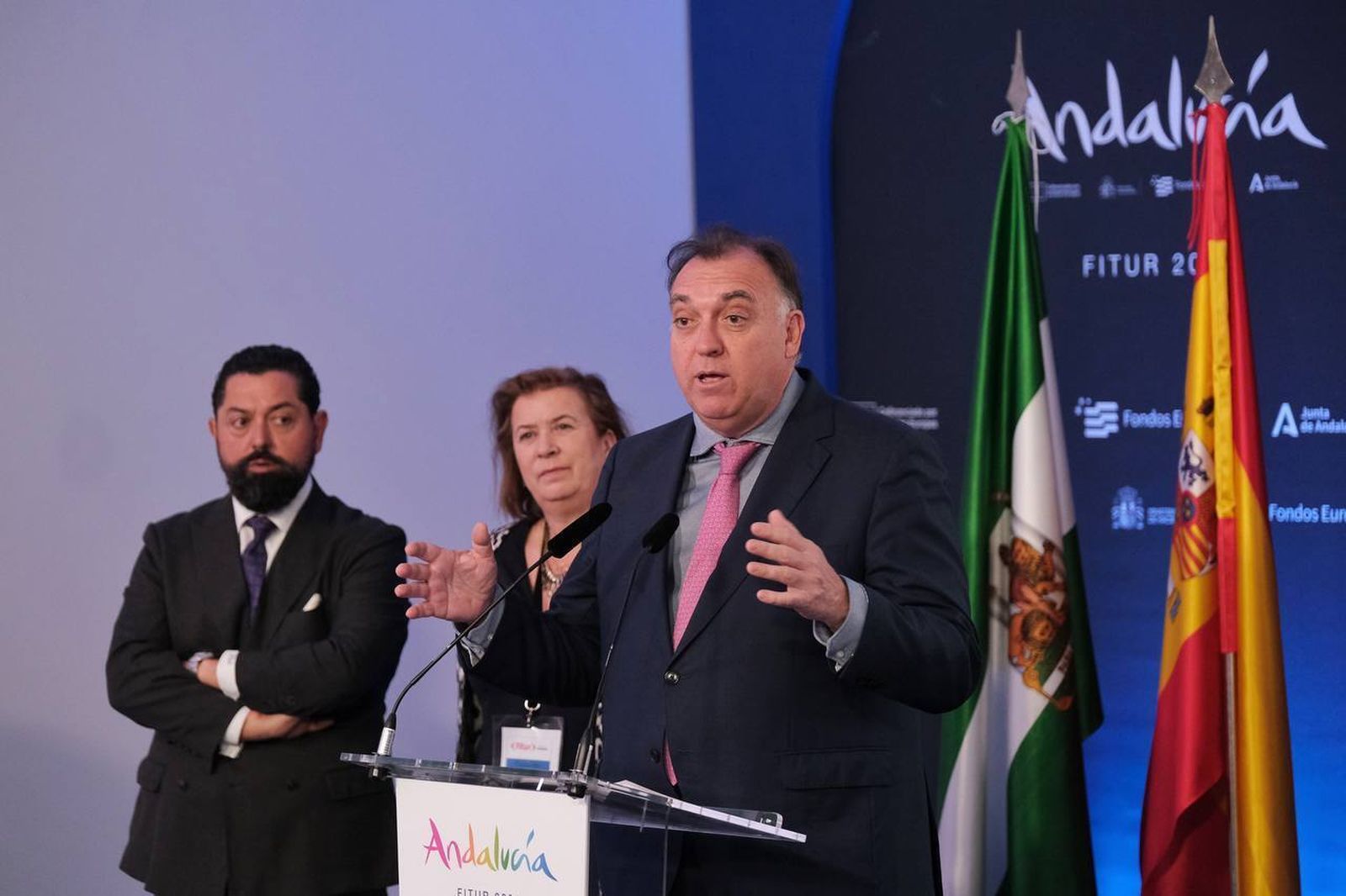 Arturo Bernal, consejero de Turismo, durante la presentación.