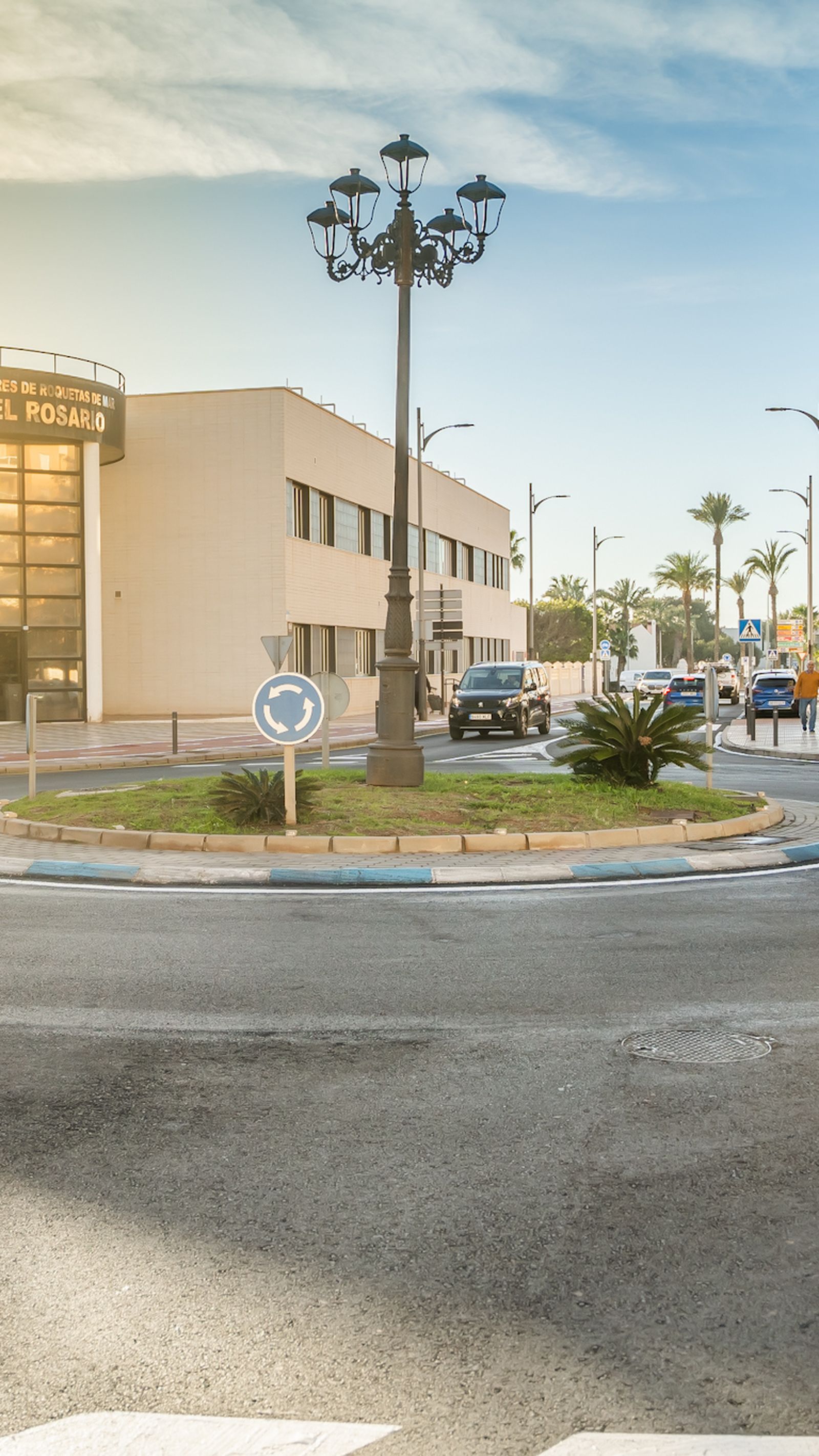 Las calles Miguel Indurain y Joaquín Blume han visto mejoradas su estética y redes de abastecimiento.