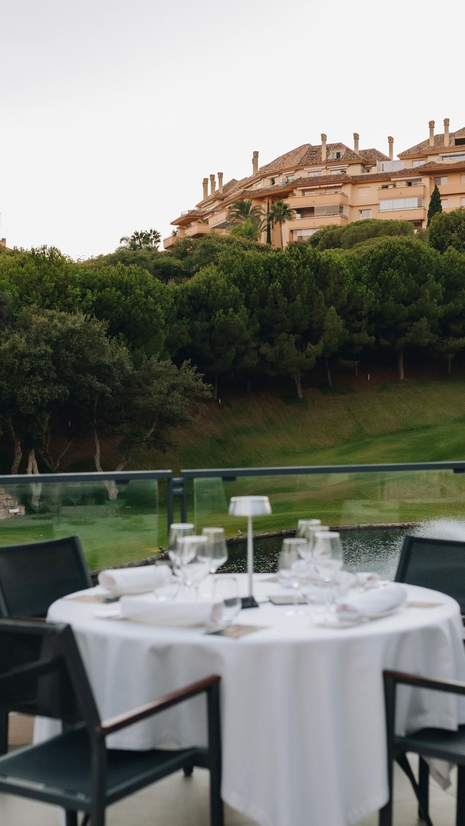 La terraza del restaurante El Lago.