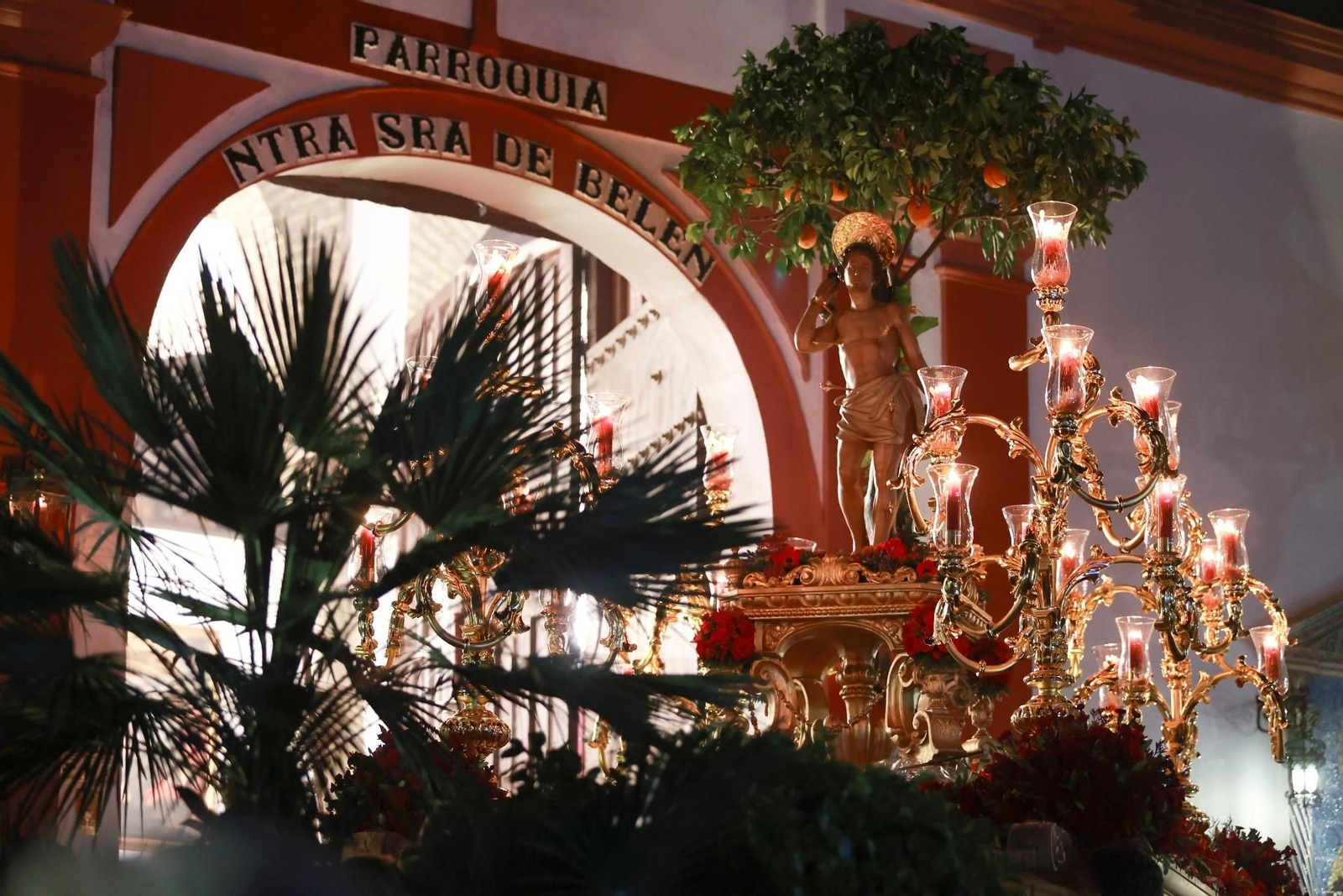 Tomares vive con emoción el día de su patrón San Sebastián