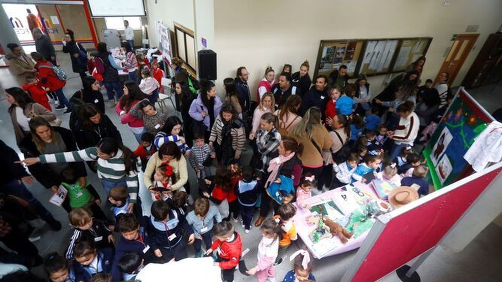 Participantes en la quinta edición de la Feria Infaciencia.