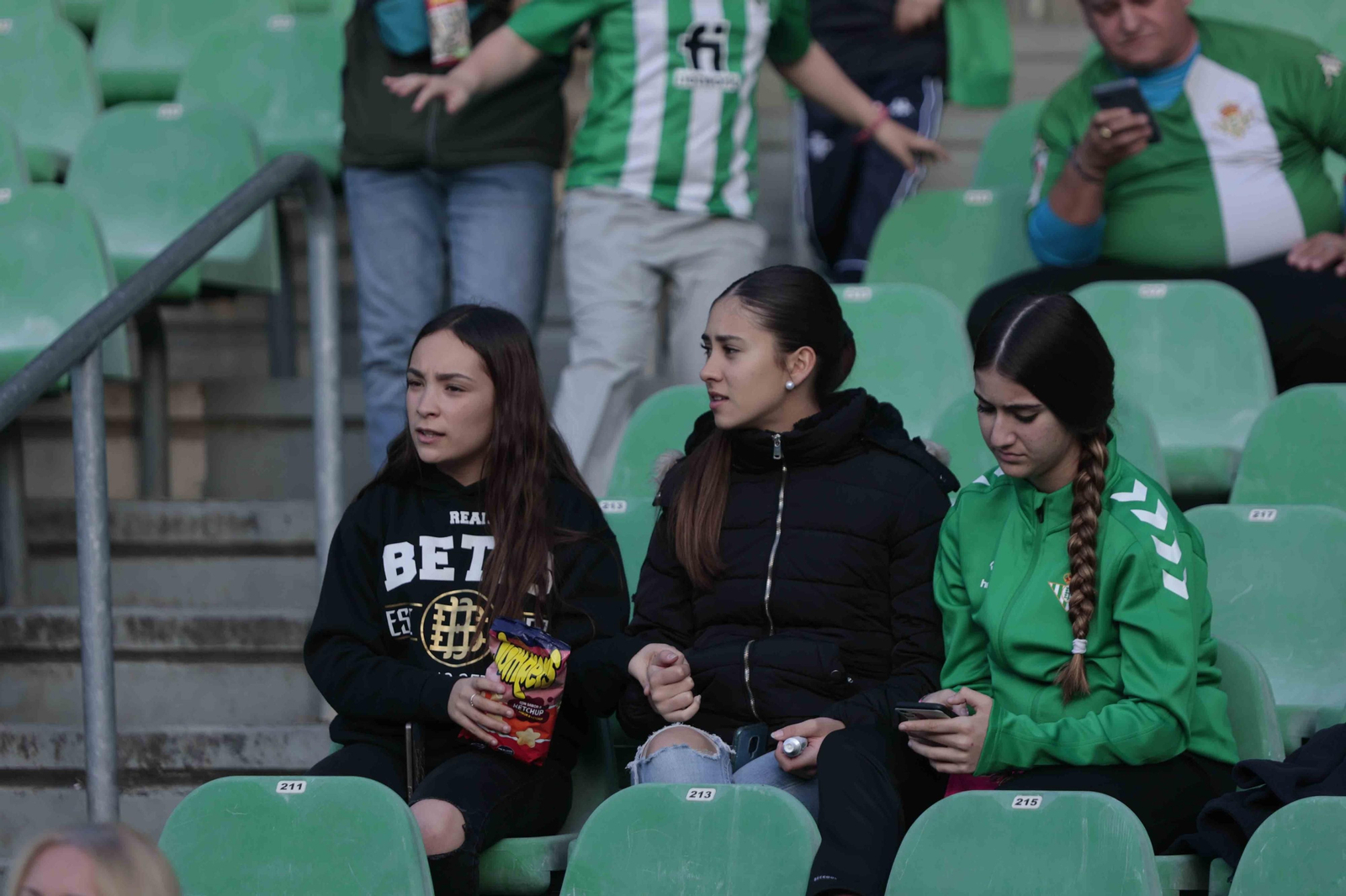 Búscate en las gradas del Villamarín