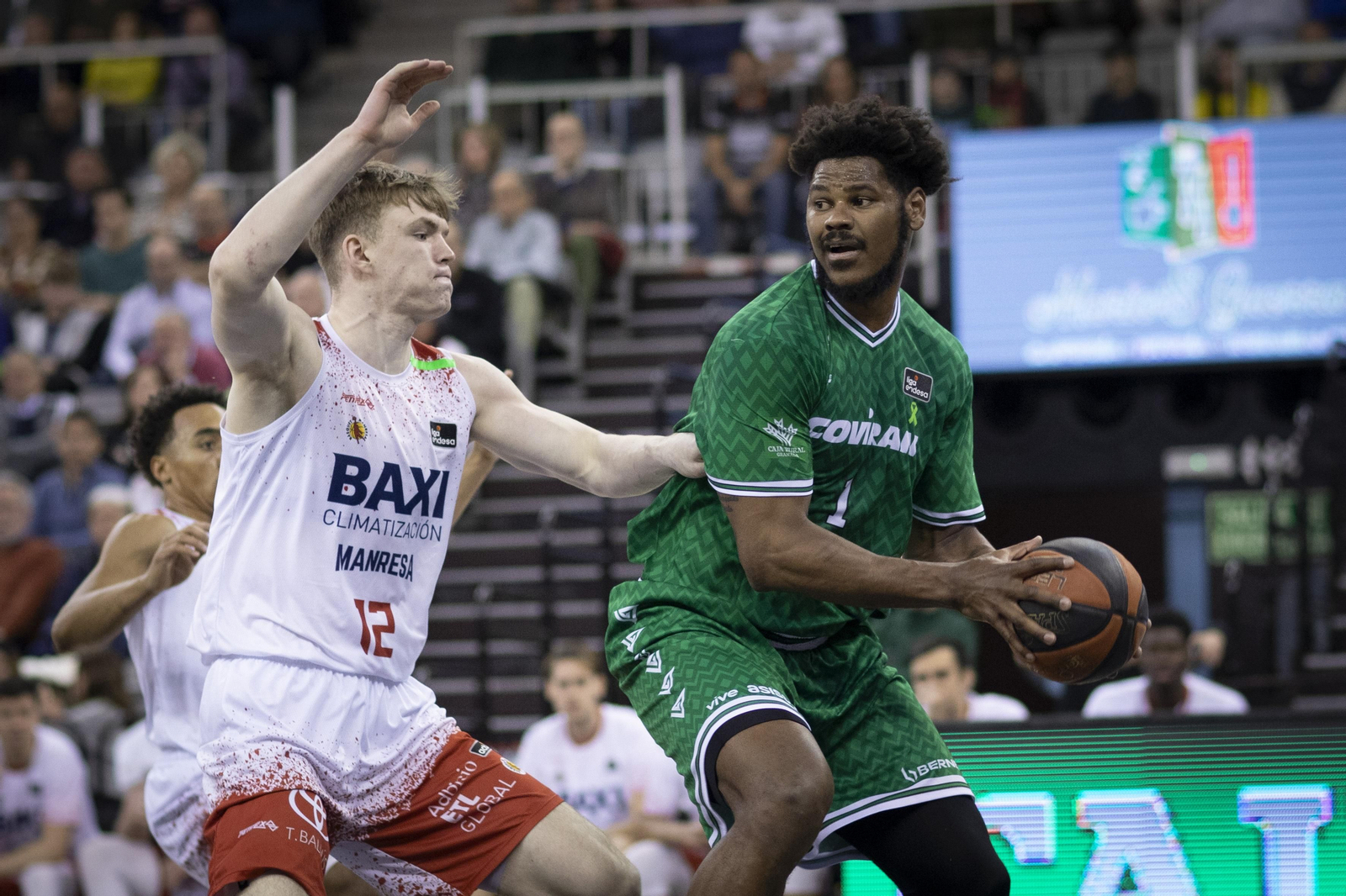 Cristiano Felicio hizo mucho daño en la pintura ante Manresa.