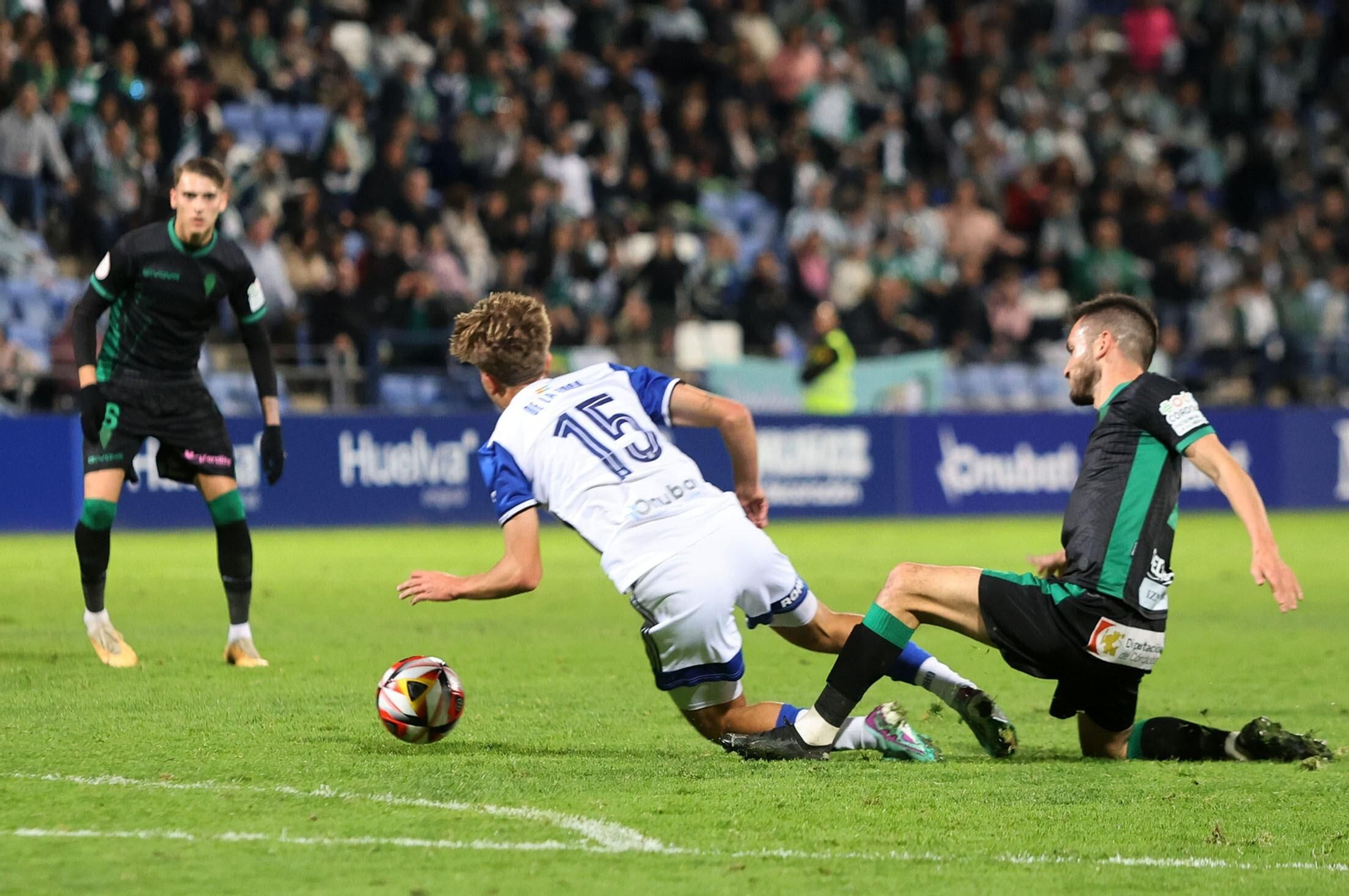Las mejores fotos del ambiente en el Nuevo Colombino para el Recre - Córdoba CF
