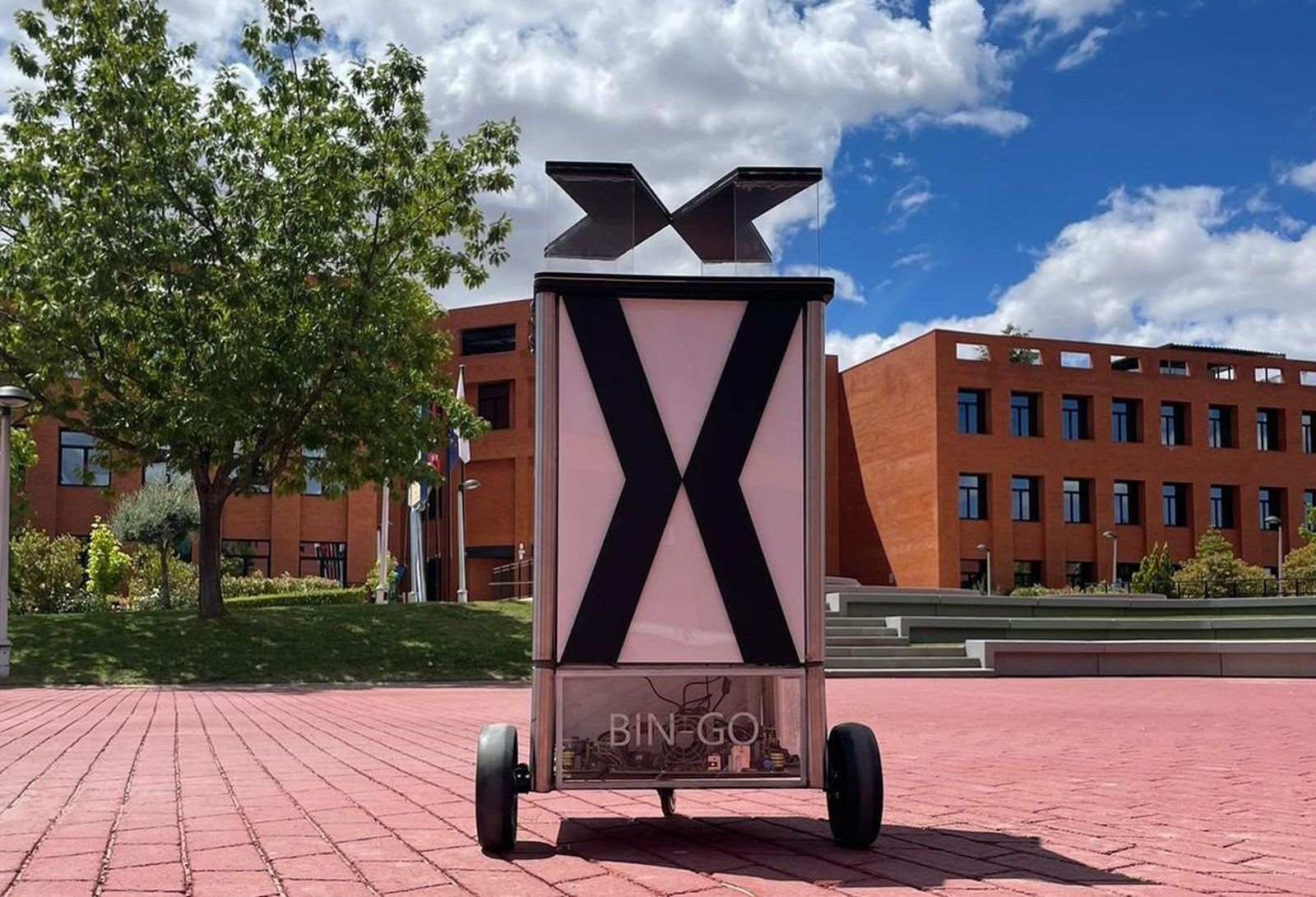 Rover de los estudiantes de la UAX.