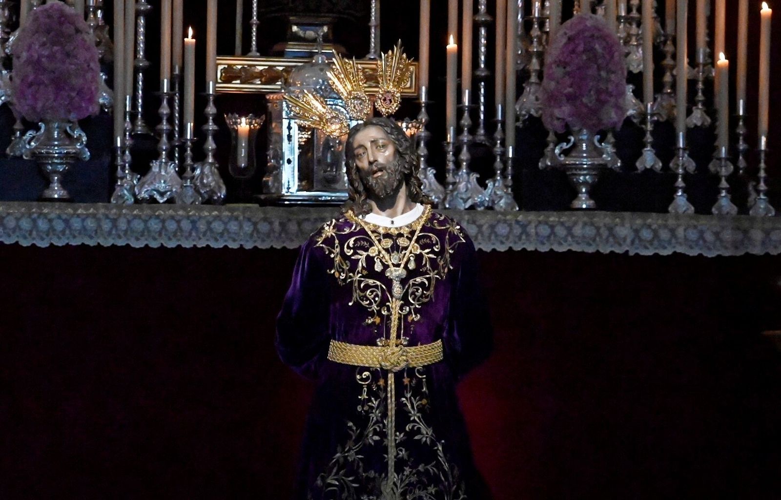 El besamanos del Cristo del Perdón de Córdoba, en imágenes