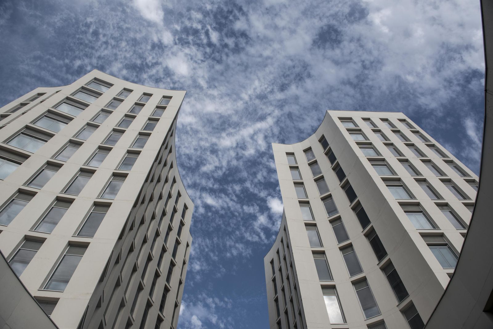 Torres de la Facultad de Medicina en el PTS.