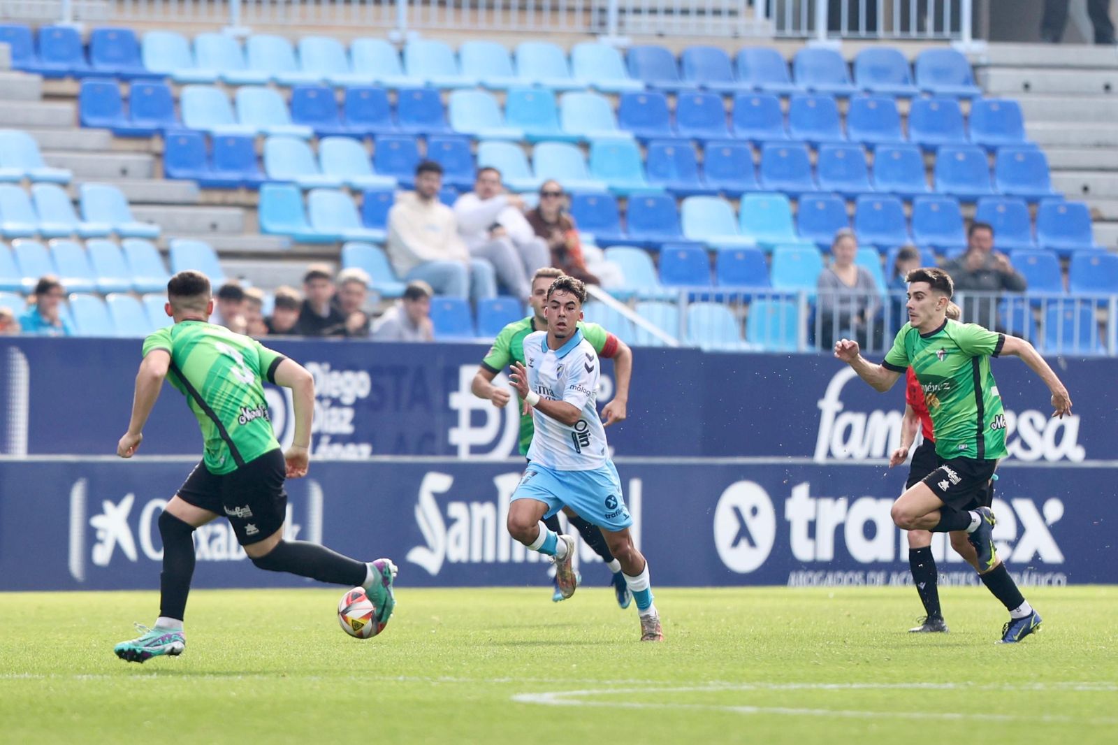 El Atlético Malagueño salva un punto ante el Huétor Vega