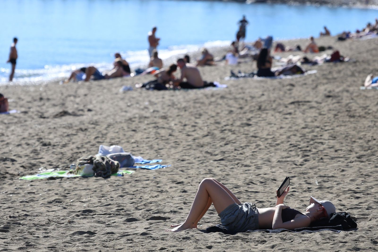 Enero y... día de playa en Málaga: la subida de las temperaturas deja estas imágenes