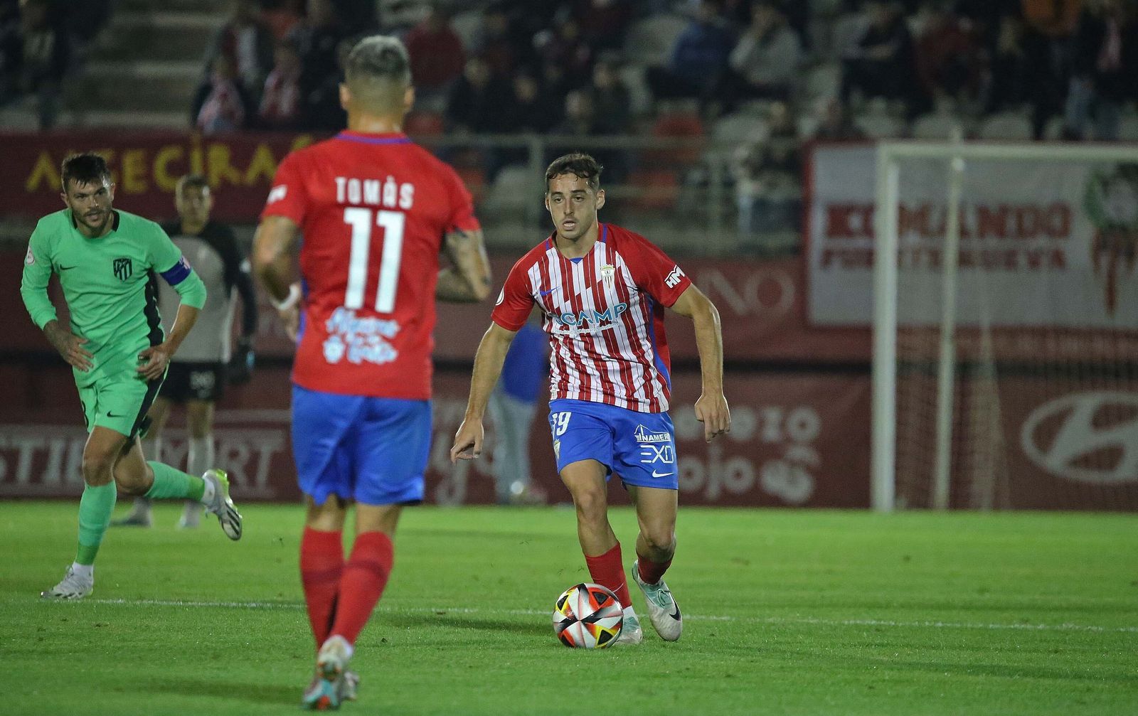 Marino, con el Algeciras ante el Atlético B.