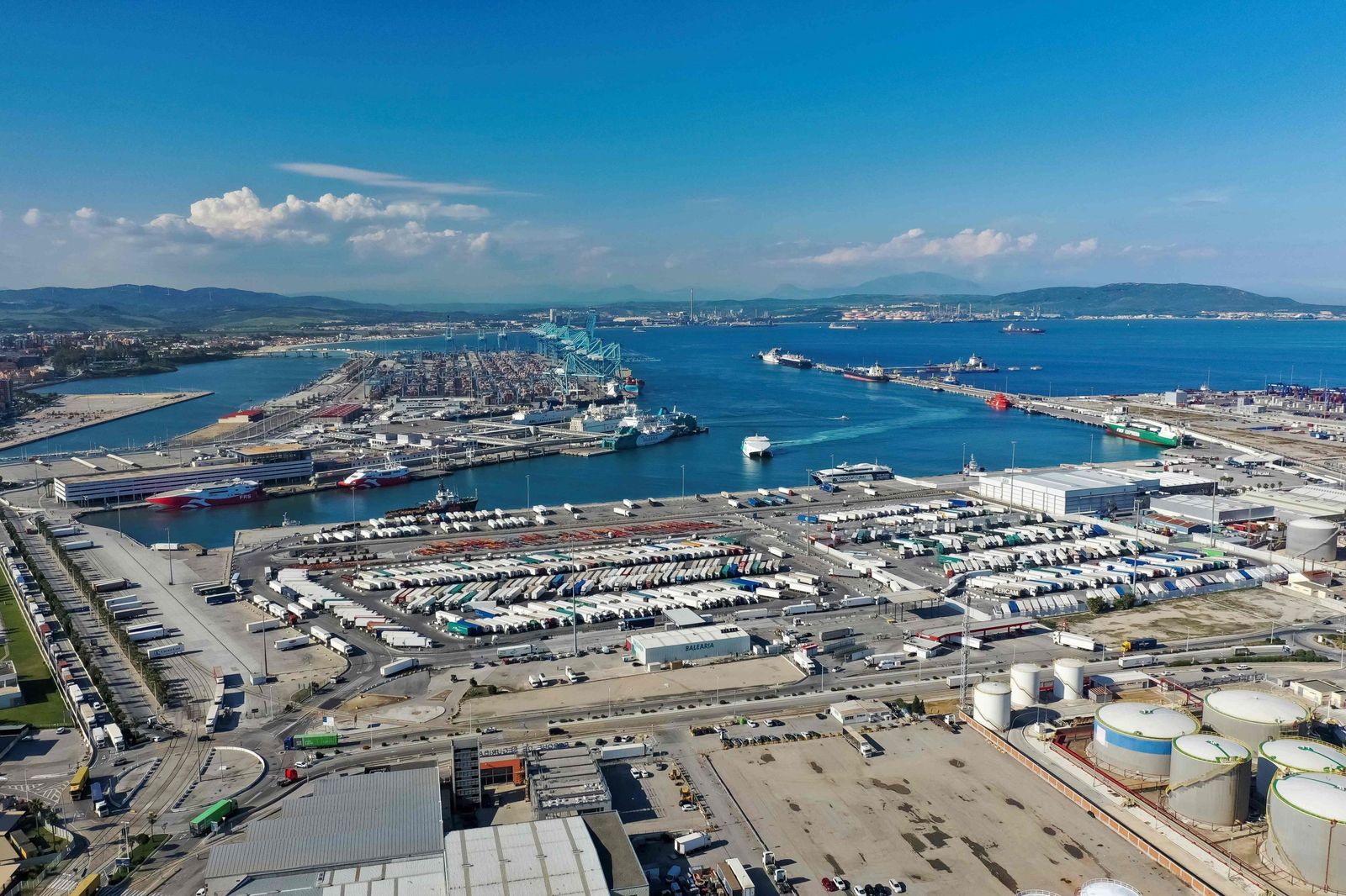 Vista aérea del Puerto de Algeciras.