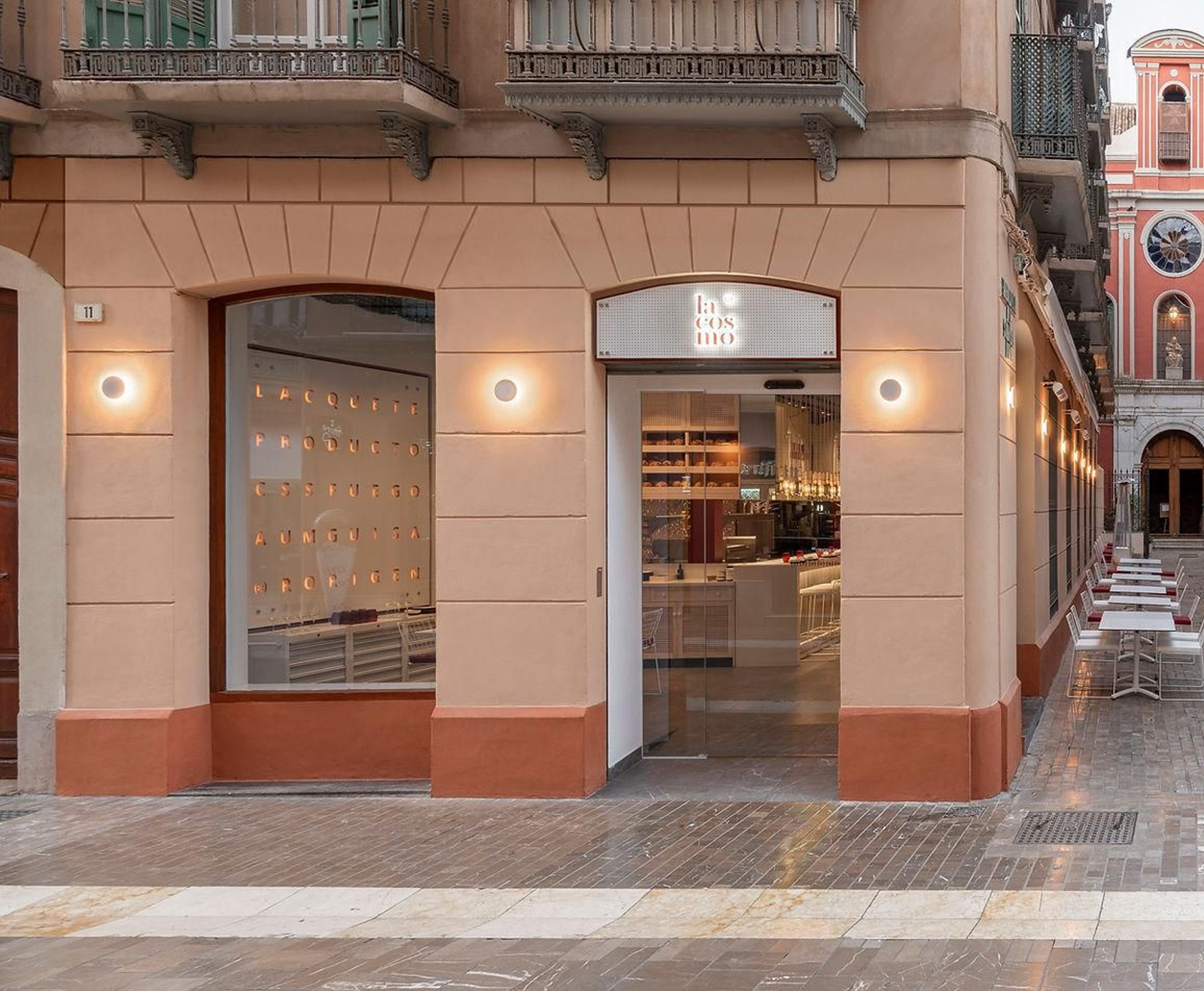 La entrada de La Cosmo.