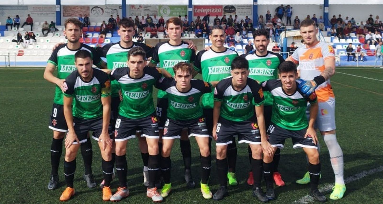 Formación inicial del Atlético Espeleño en Bollullos.