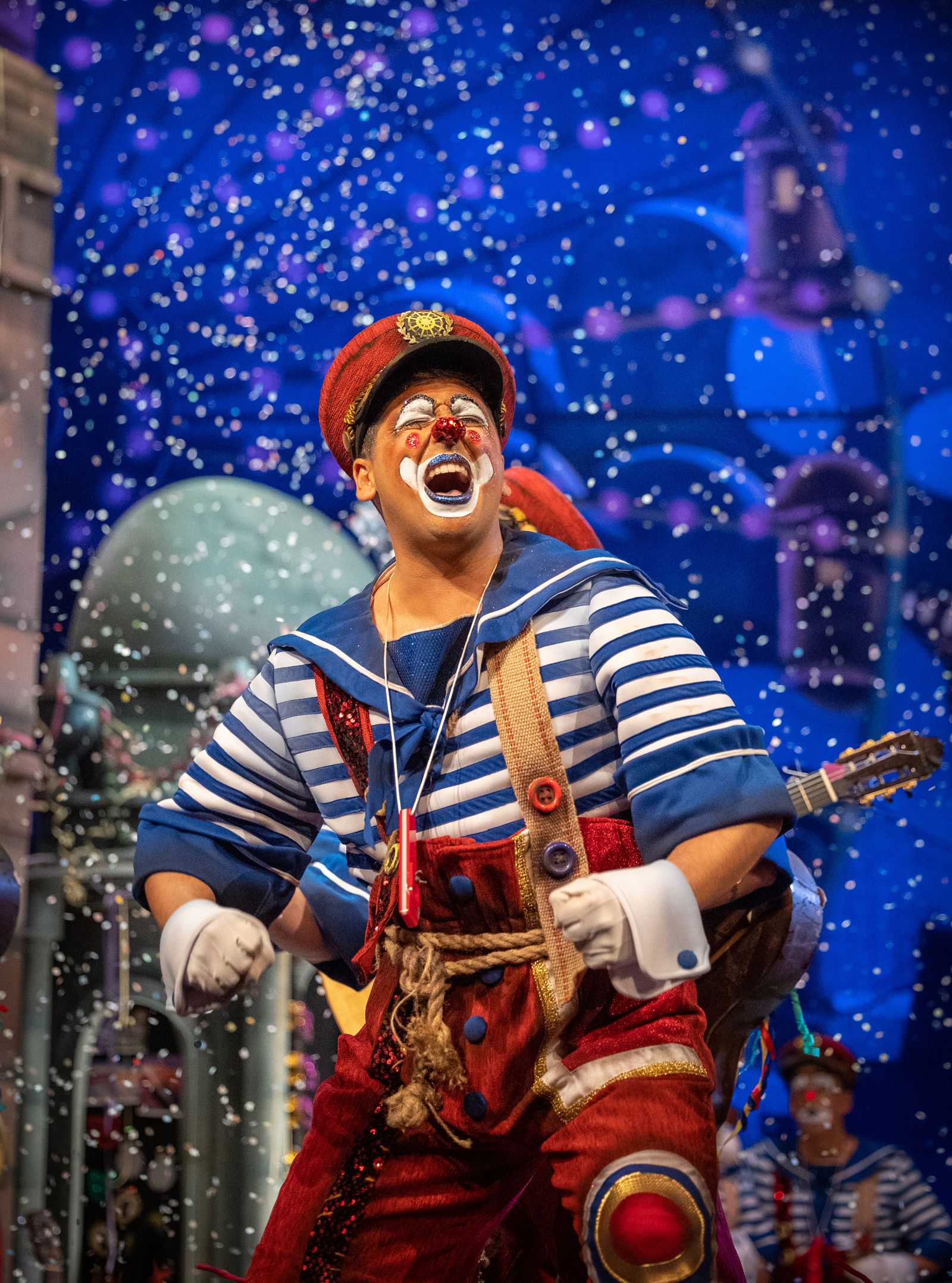 Comparsa Y seguimos cantando