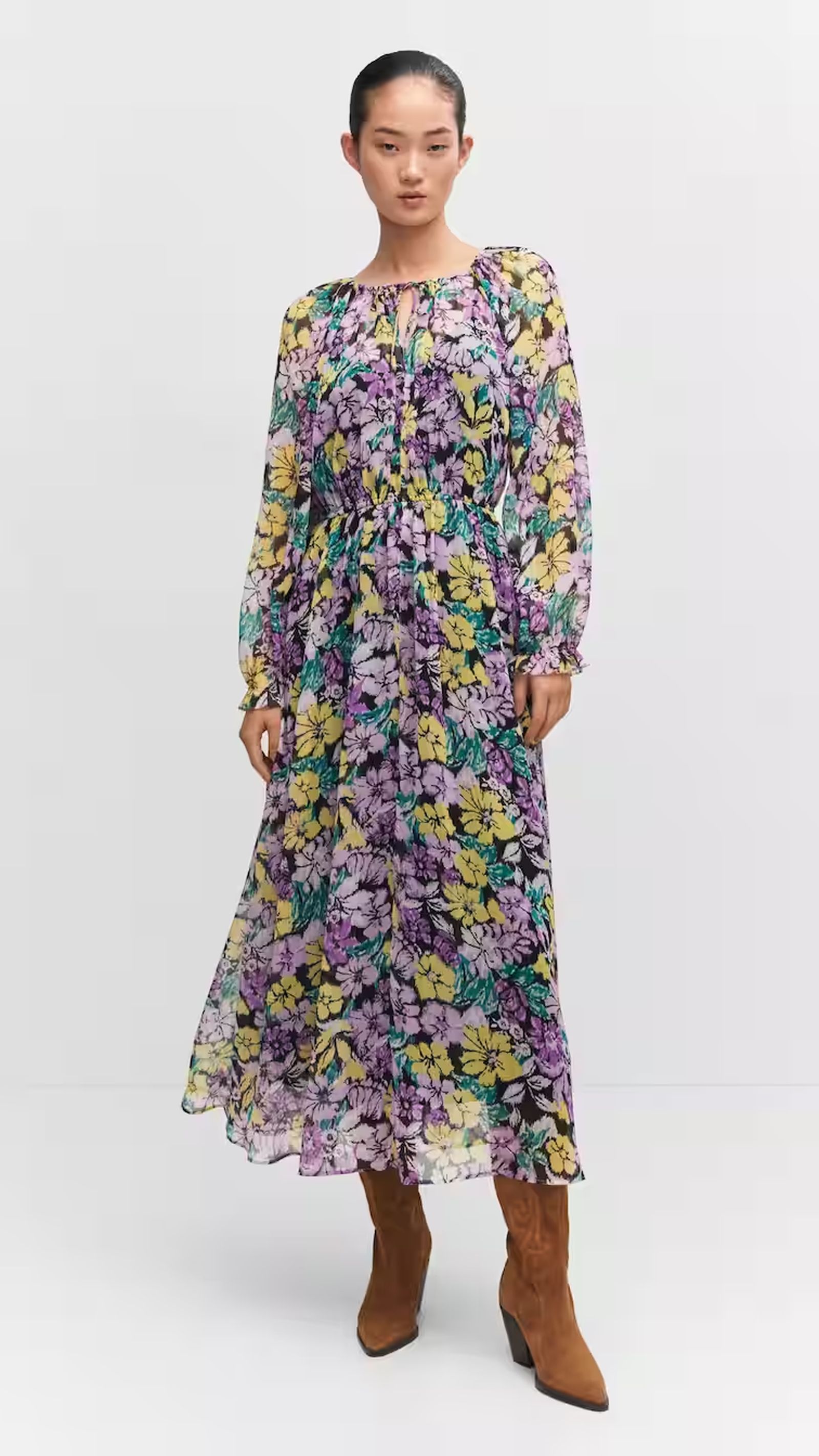 Vestido de flores de Mango.