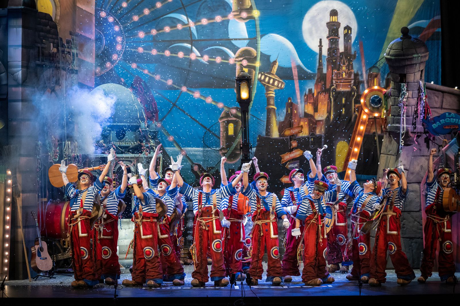 Comparsa 'Y seguimos cantando'