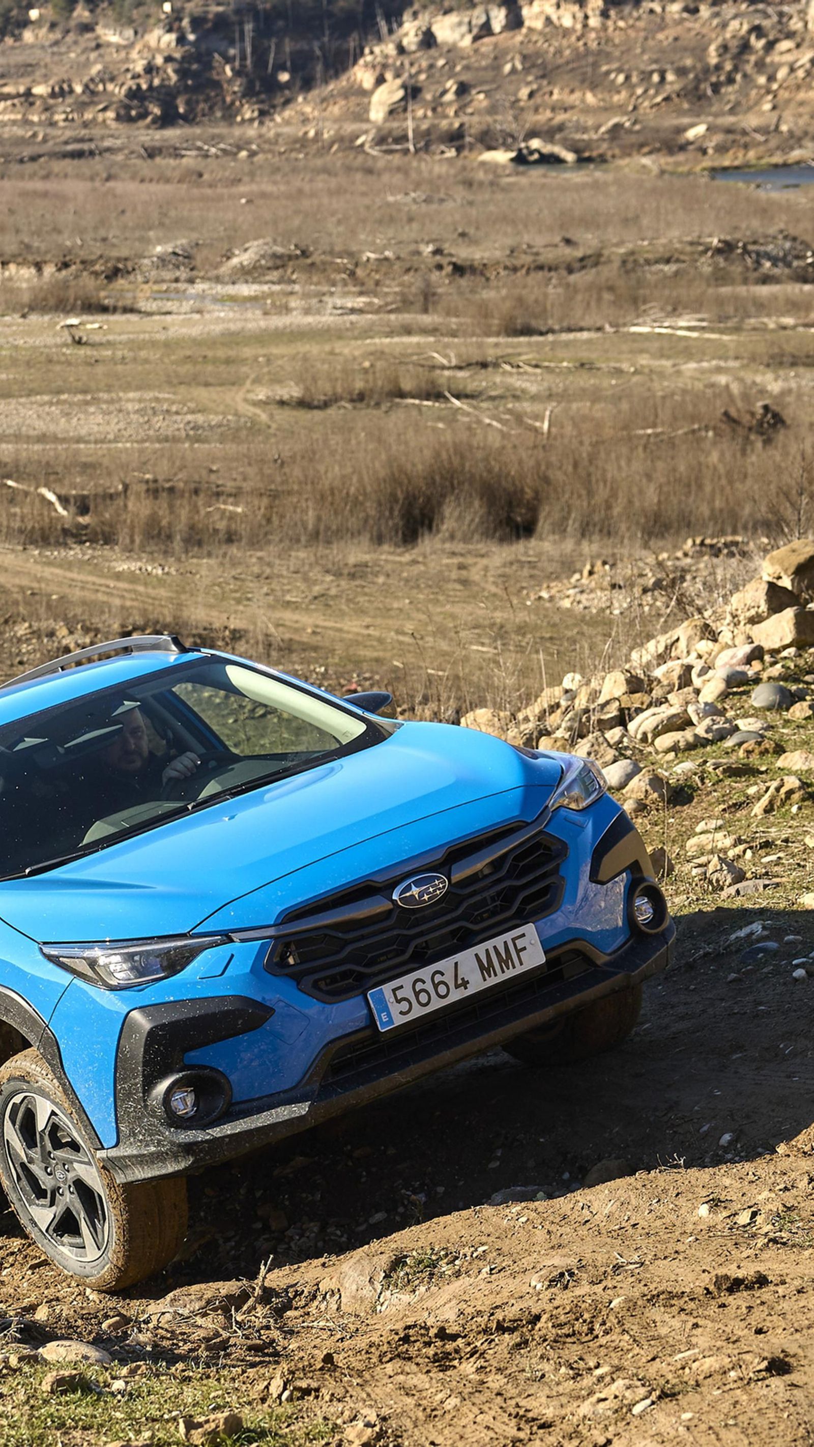 La capacidad off-road del Crosstrek supera a no pocos SUV, en parte por el trabajo de su tracción total o altura libre.