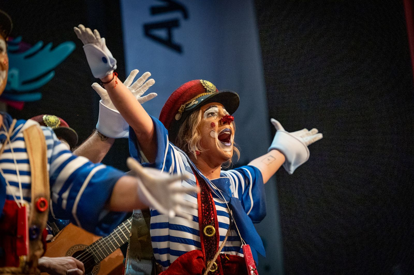 Comparsa 'Y seguimos cantando'