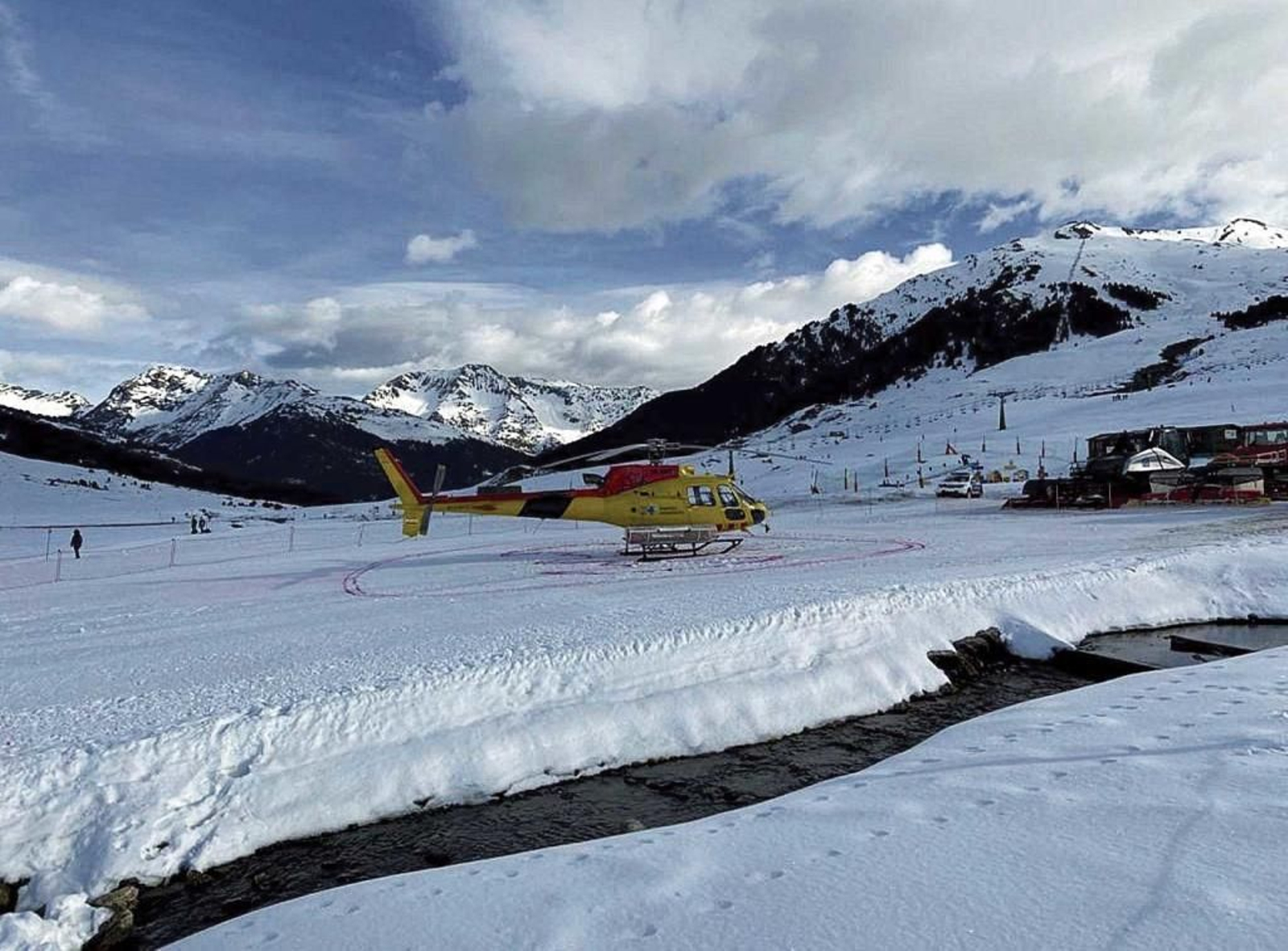 helicoptero nieve montaña