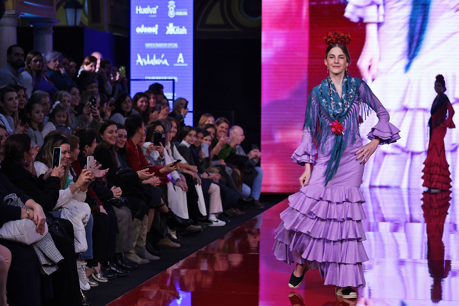 Imágenes de la pasarela Huelva Flamenca 2024